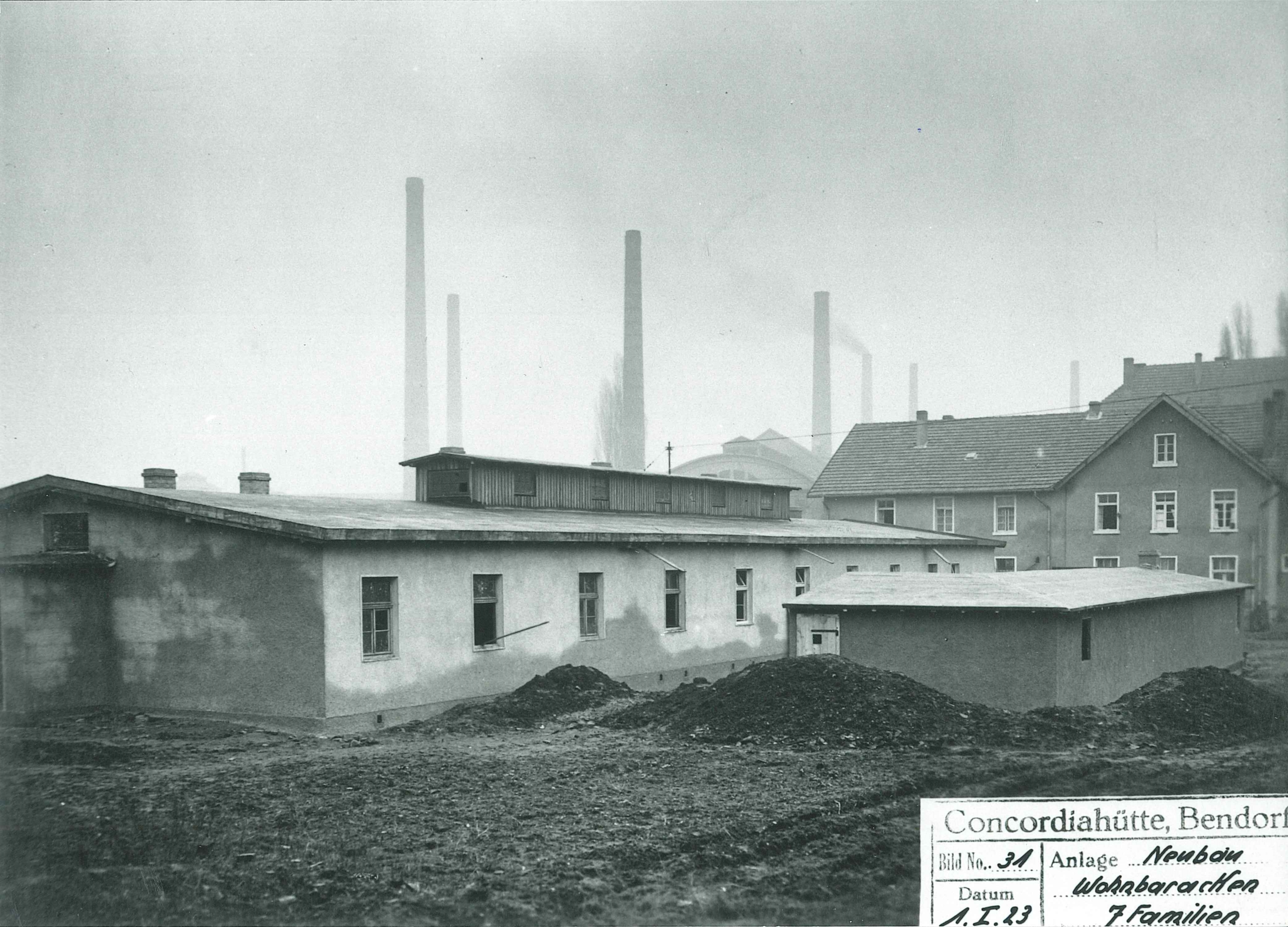 Neubau einer Wohnbaracke, Concordia-Hütte in Mülhofen, 1923 (Thyssen Konzernarchiv Duisburg CC BY-NC-SA)