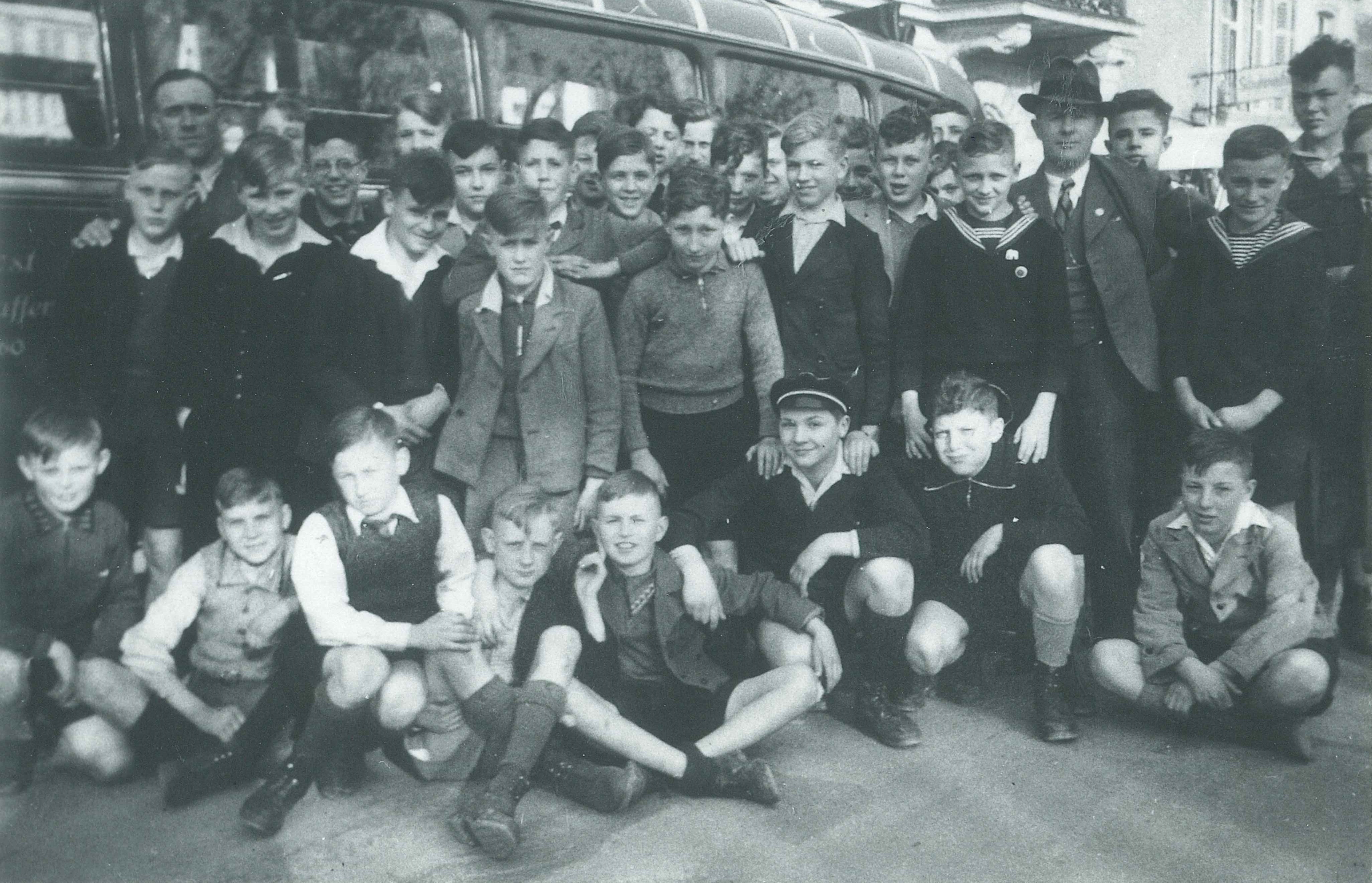 Katholische Knabenschule Bendorf, Entlassungsfeier 1938 (REM CC BY-NC-SA)