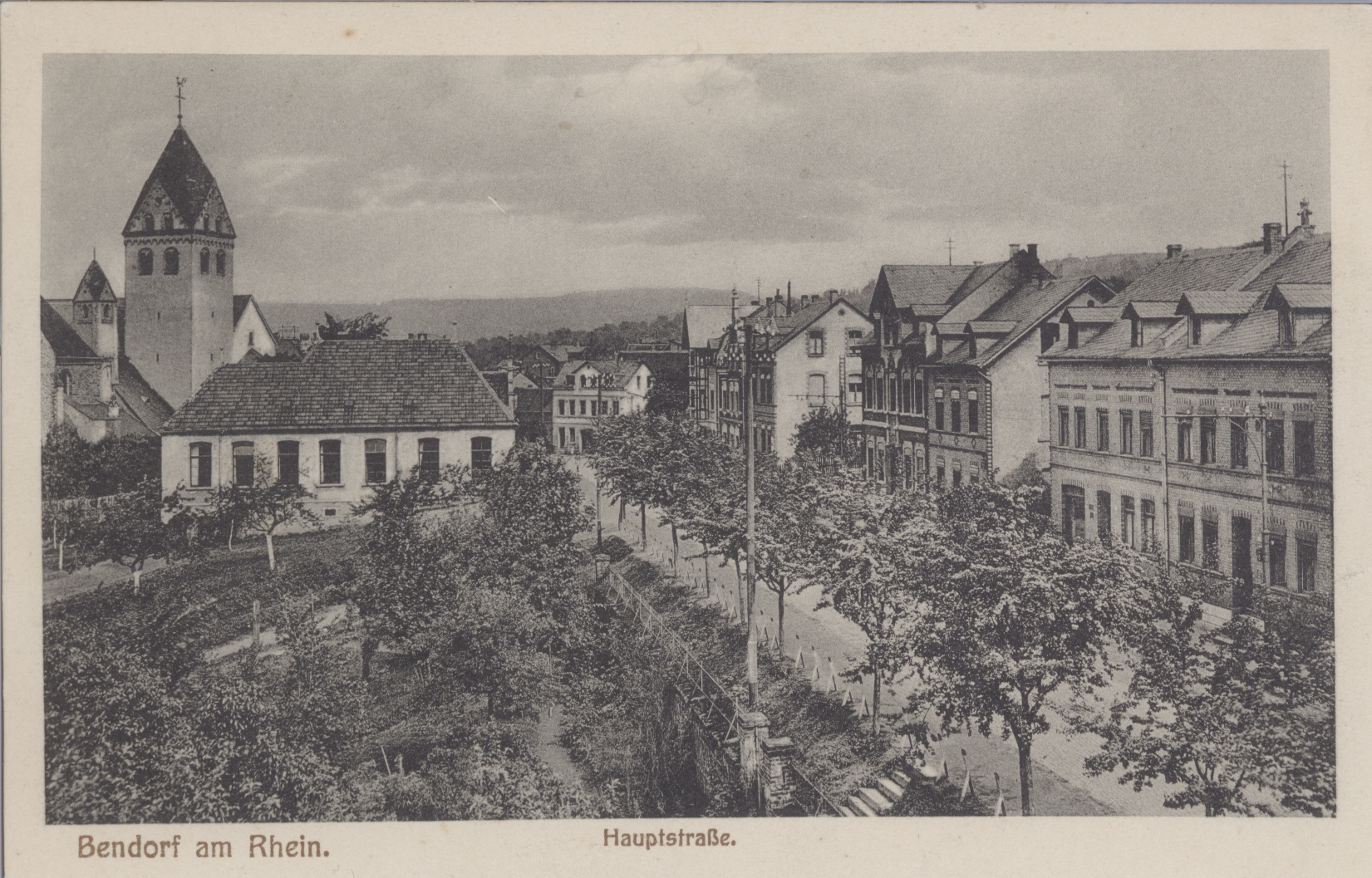 Obere Hauptstrasse Ecke Bahnhofstraße in Bendorf, um 1910 (REM CC BY-NC-SA)