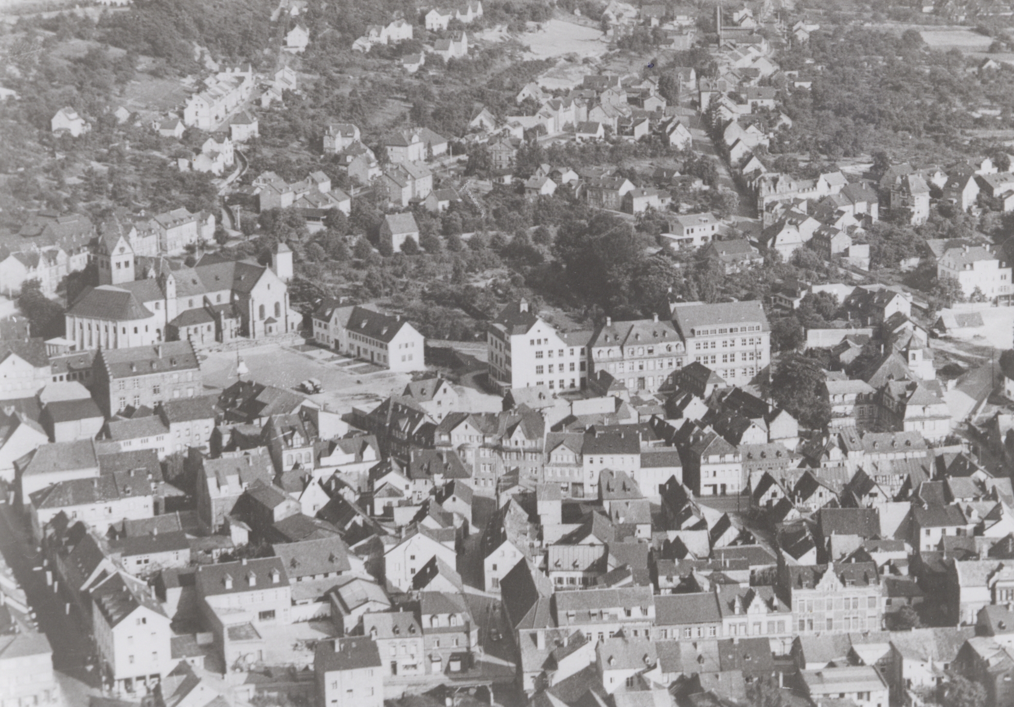 Kirchplatz Bendorf, Luftaufnahme 1958 (REM CC BY-NC-SA)