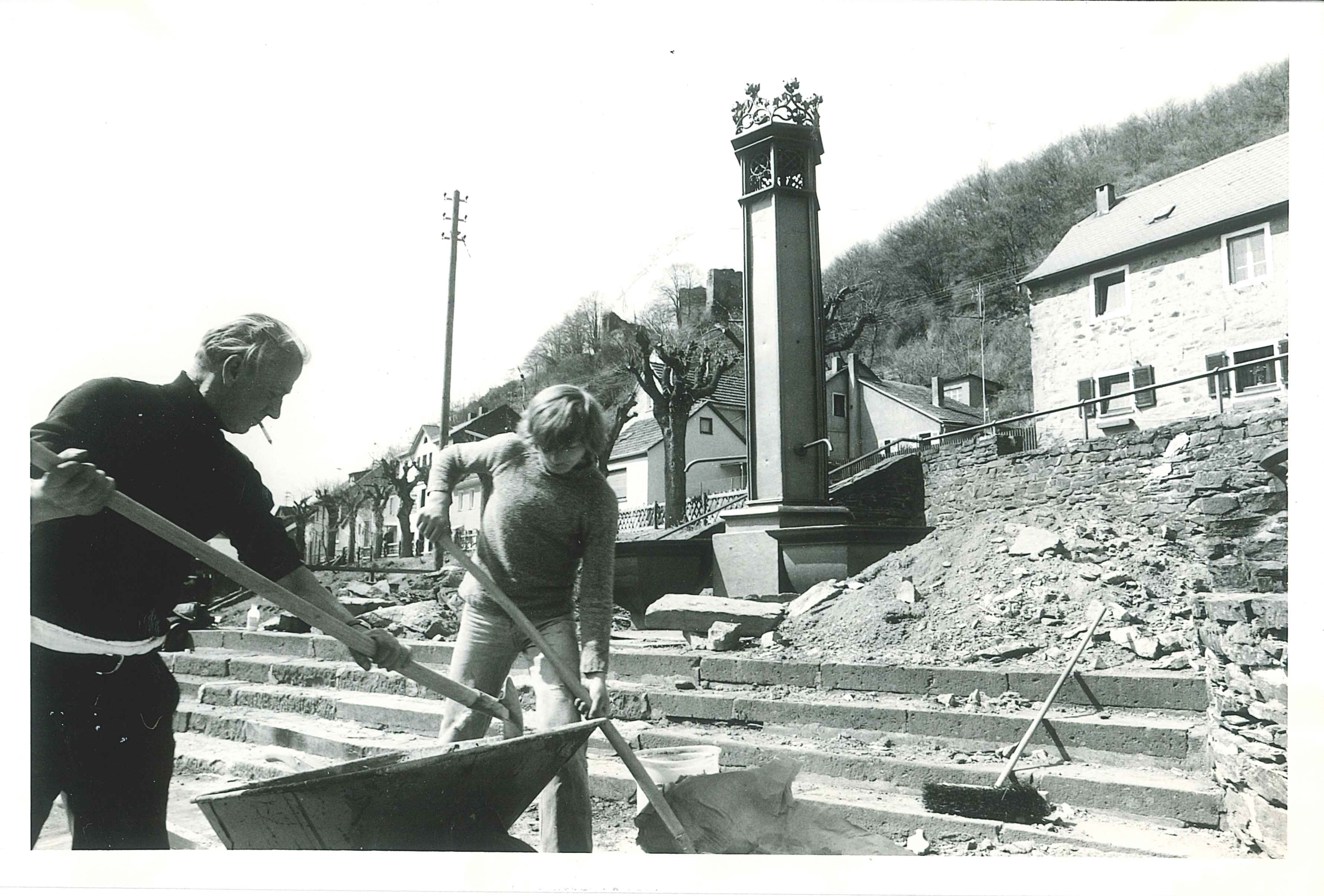 Neugestaltung Brunnenplatz in Alt-Sayn, 1979 (REM CC BY-NC-SA)