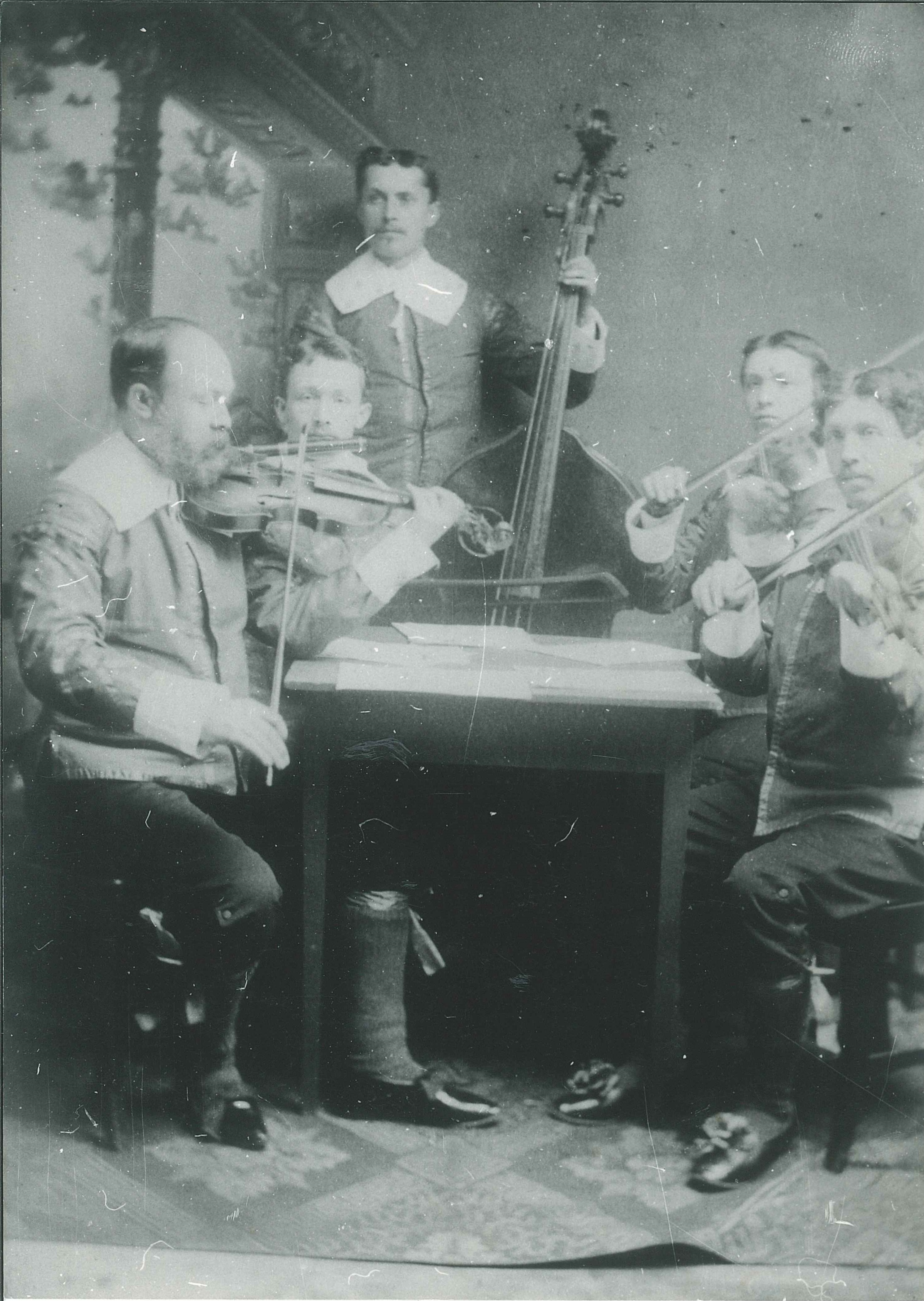Orchester "Hahn-Bernardi" aus Sayn, 1880 (REM CC BY-NC-SA)