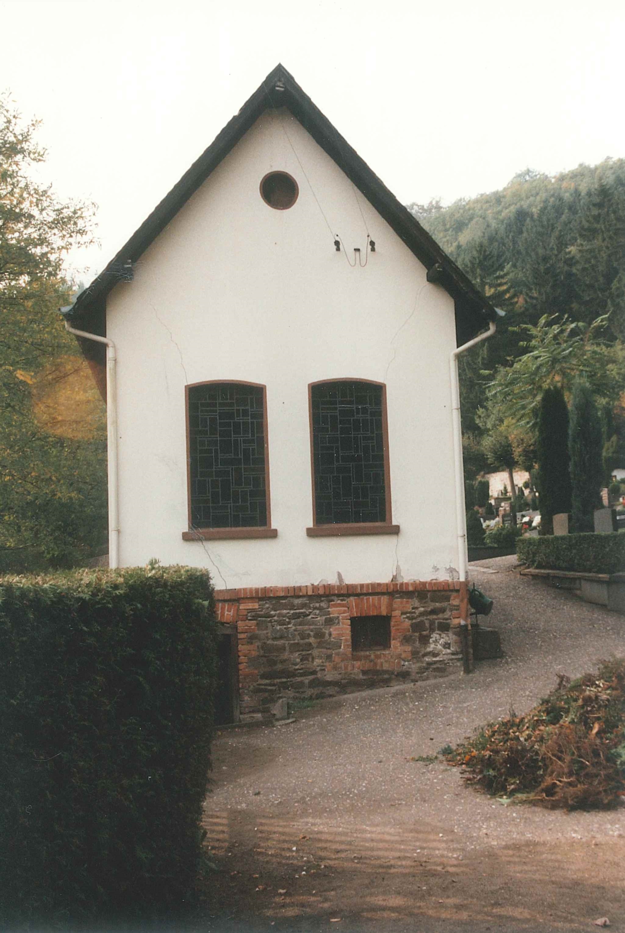 Friedhof Bendorf-Sayn, Leichenhalle, 1995 (REM CC BY-NC-SA)