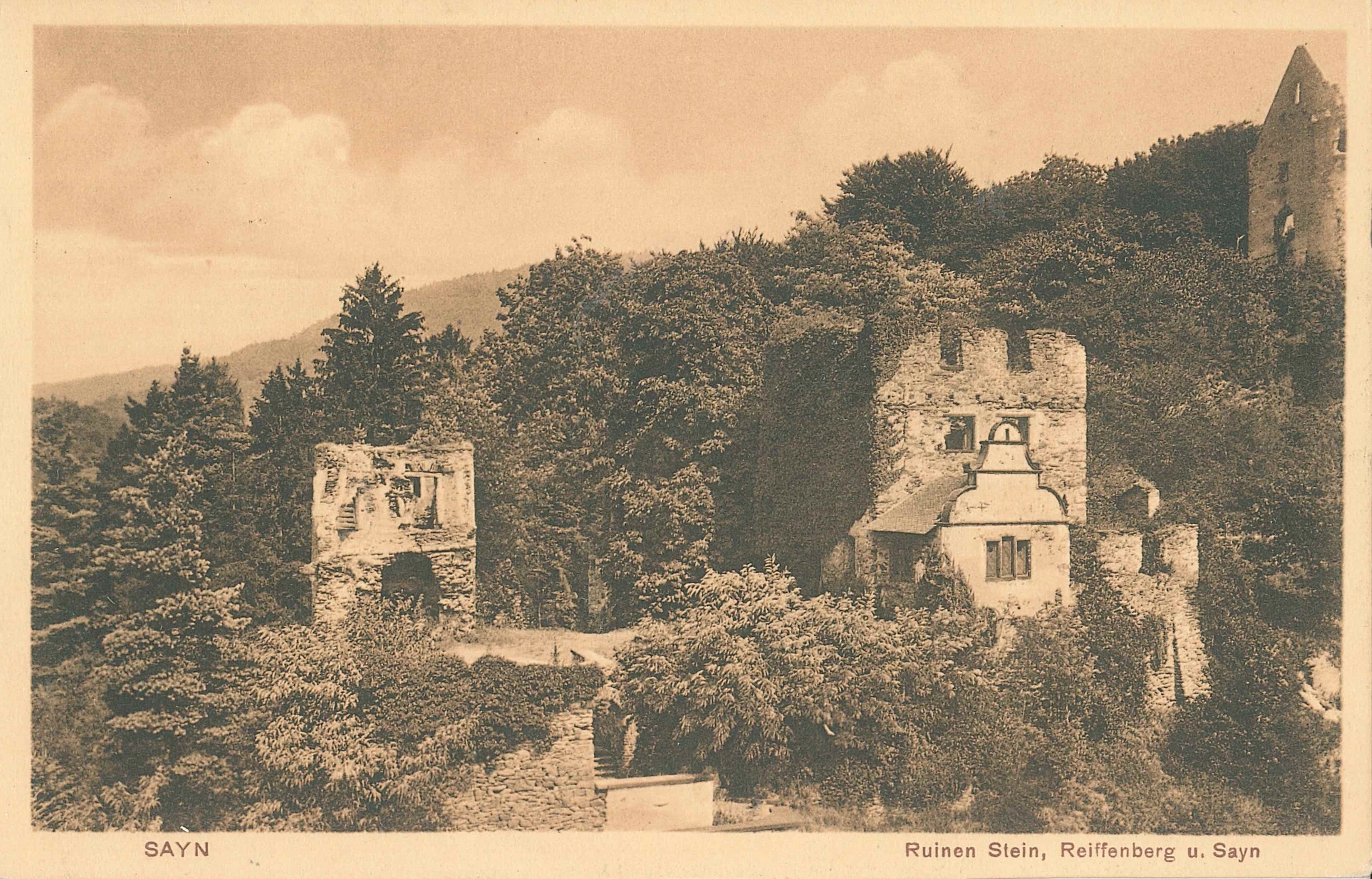 Blick auf die Burg Sayn 1912 (REM CC BY-NC-SA)