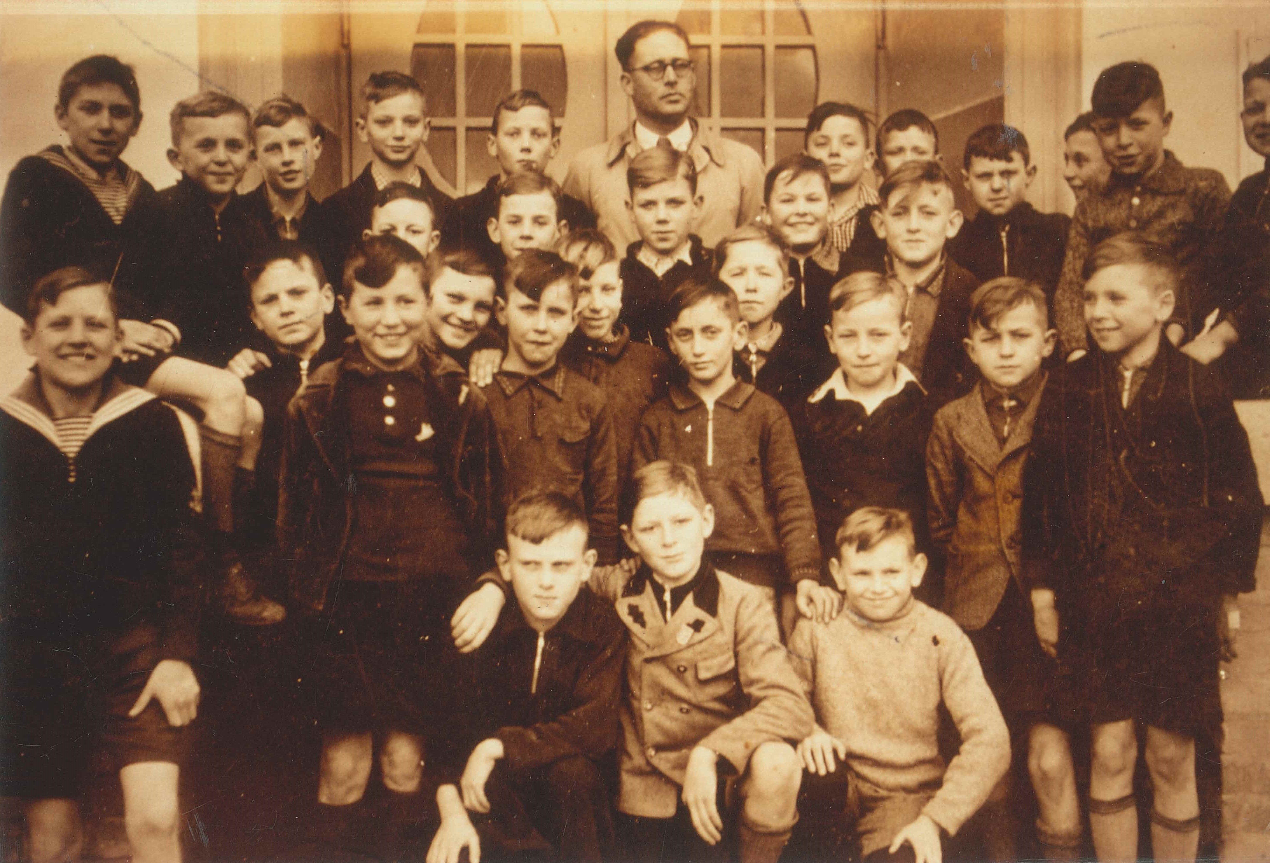 Klassenfoto, ehemalige katholische Volksschule, Mülhofen, 1929 (REM CC BY-NC-SA)