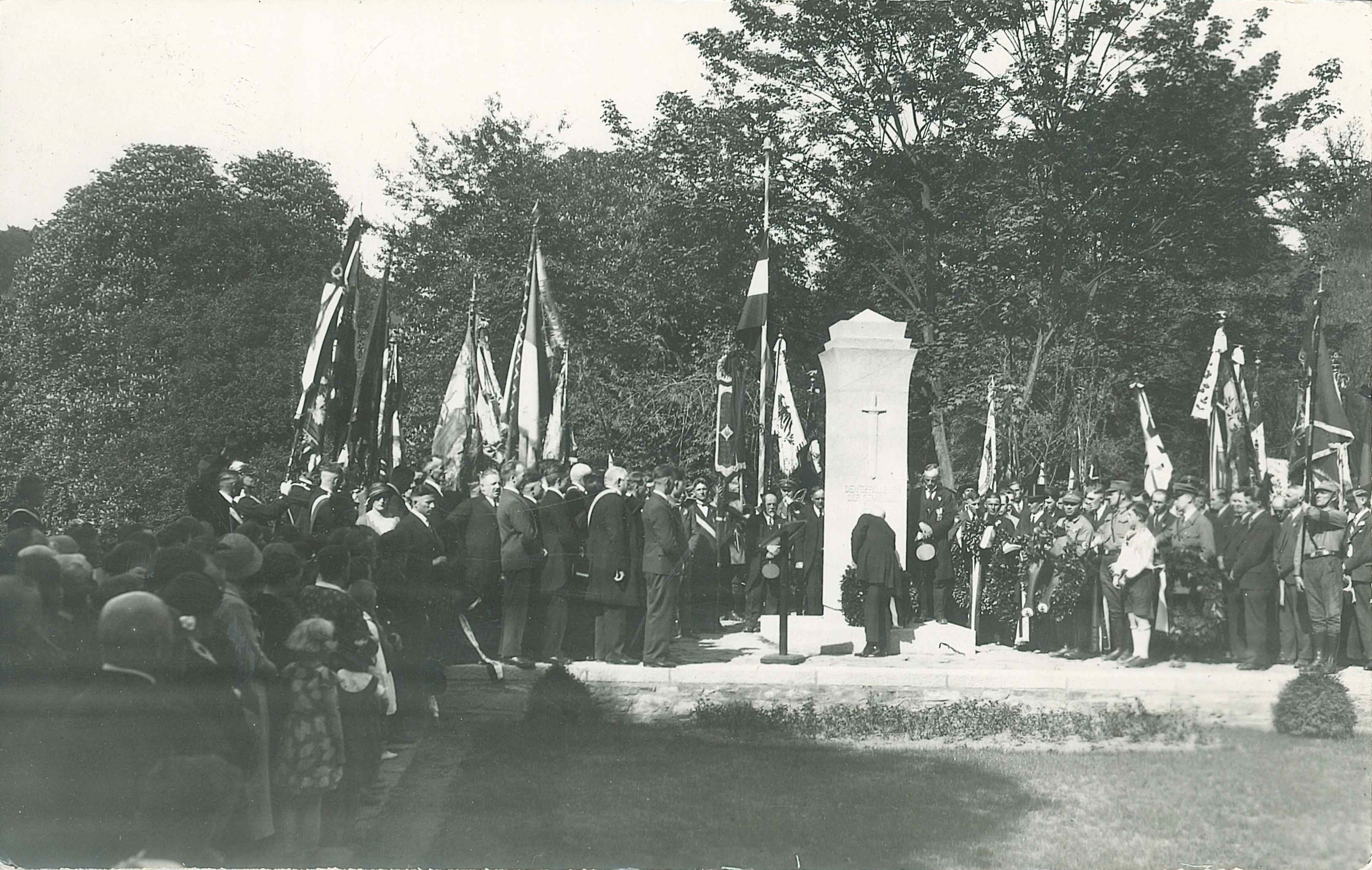 Sayner Kriegerdenkmal, Koblenz-Olper-Straße, 1930er Jahre (REM CC BY-NC-SA)