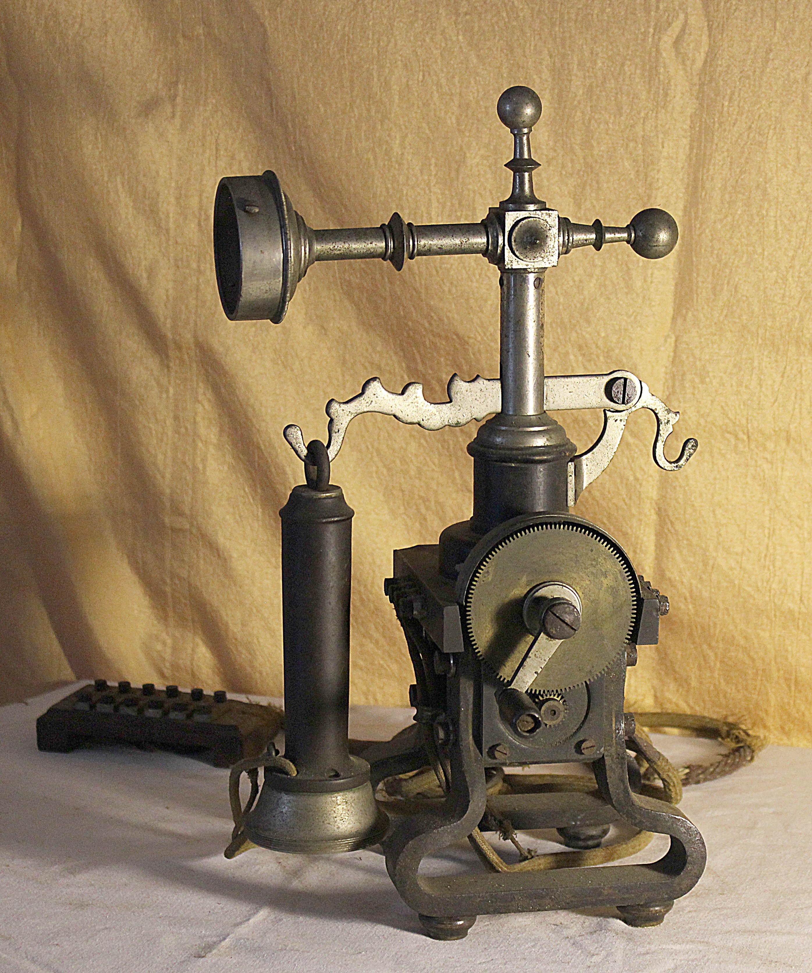 Telefon (Museum für Weinbau und Stadtgeschichte, Edenkoben CC BY-NC-SA)