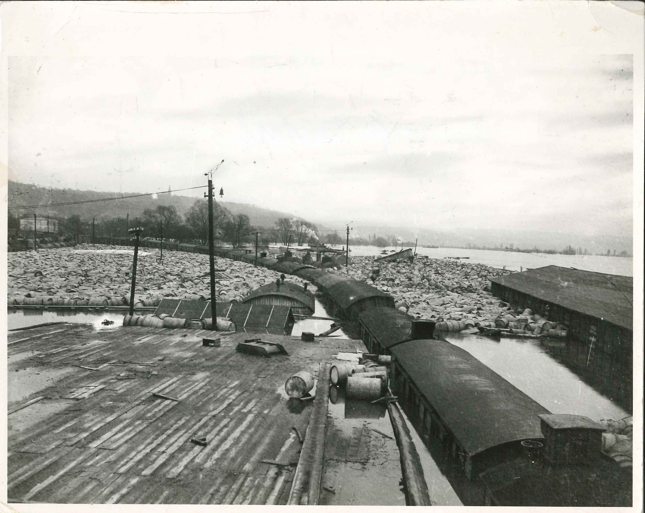 Hochwasser im Militärdepot am Bendorfer Hafen, 1919/1920 (REM CC BY-NC-SA)