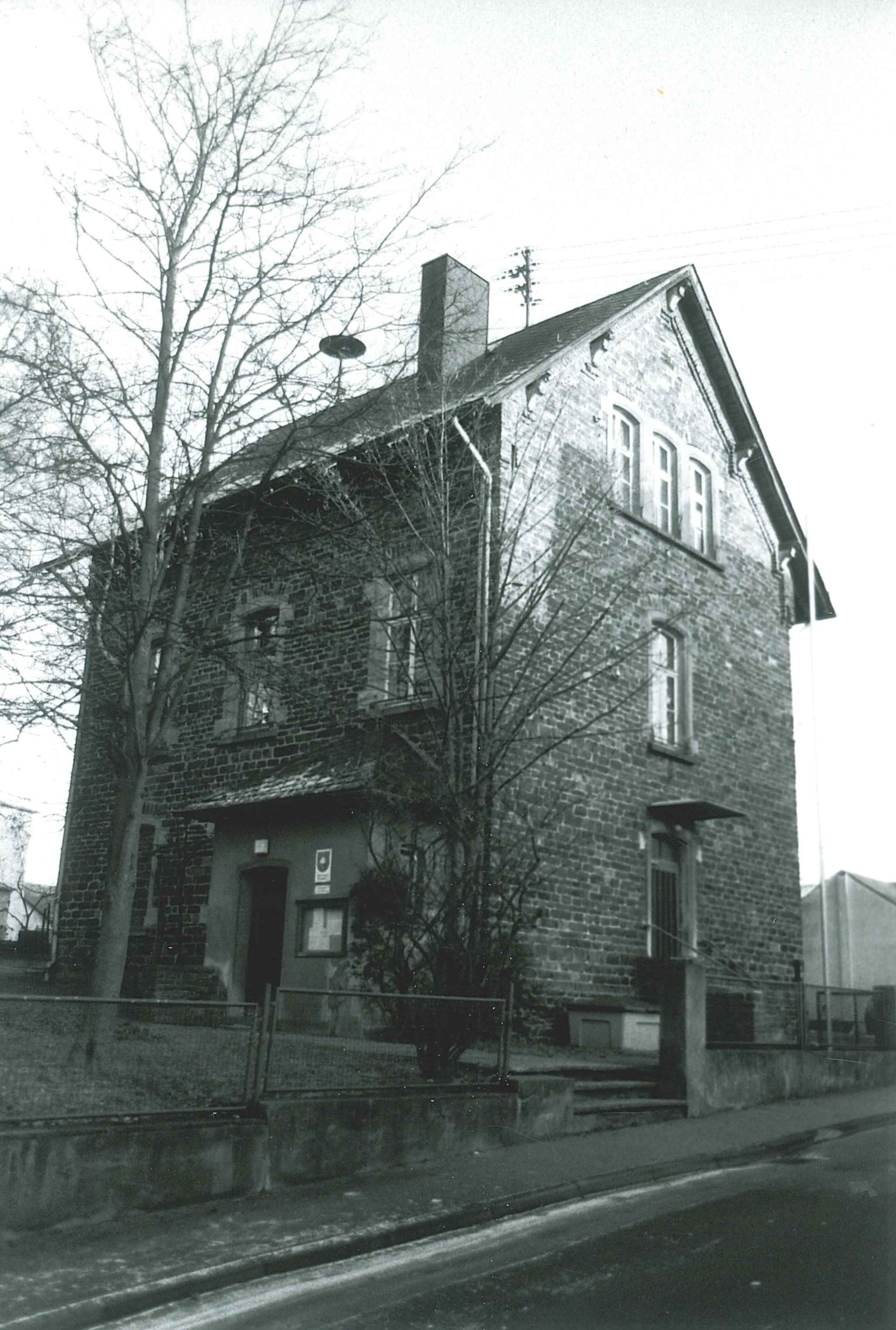 Katholische Schule "Schönblick", Altbau, Seitenansicht, Bendorf-Stromberg, 1993 (REM CC BY-NC-SA)