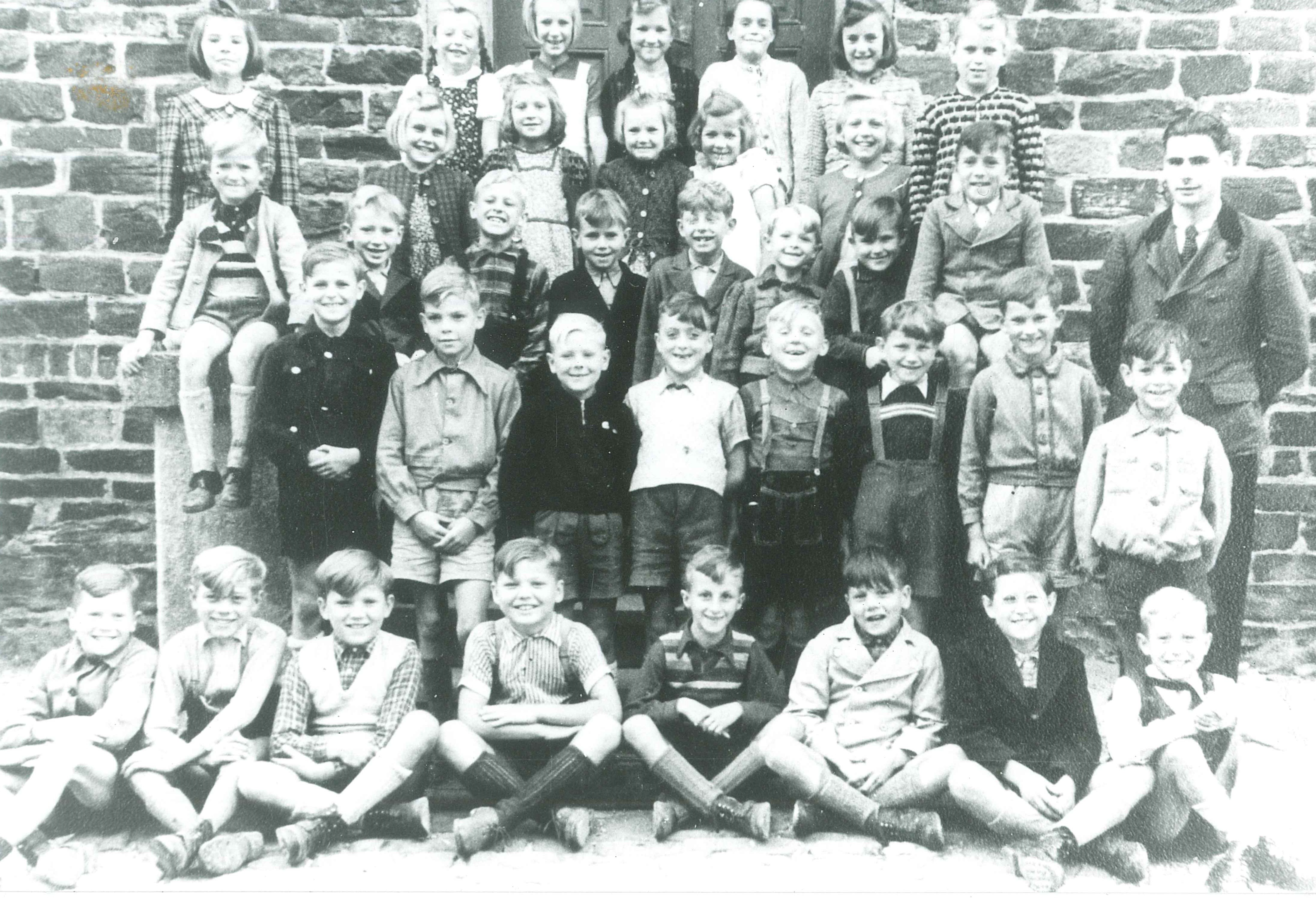 Klassenfoto, katholische Schule "Schönblick", Bendorf-Stromberg, 1947 (REM CC BY-NC-SA)