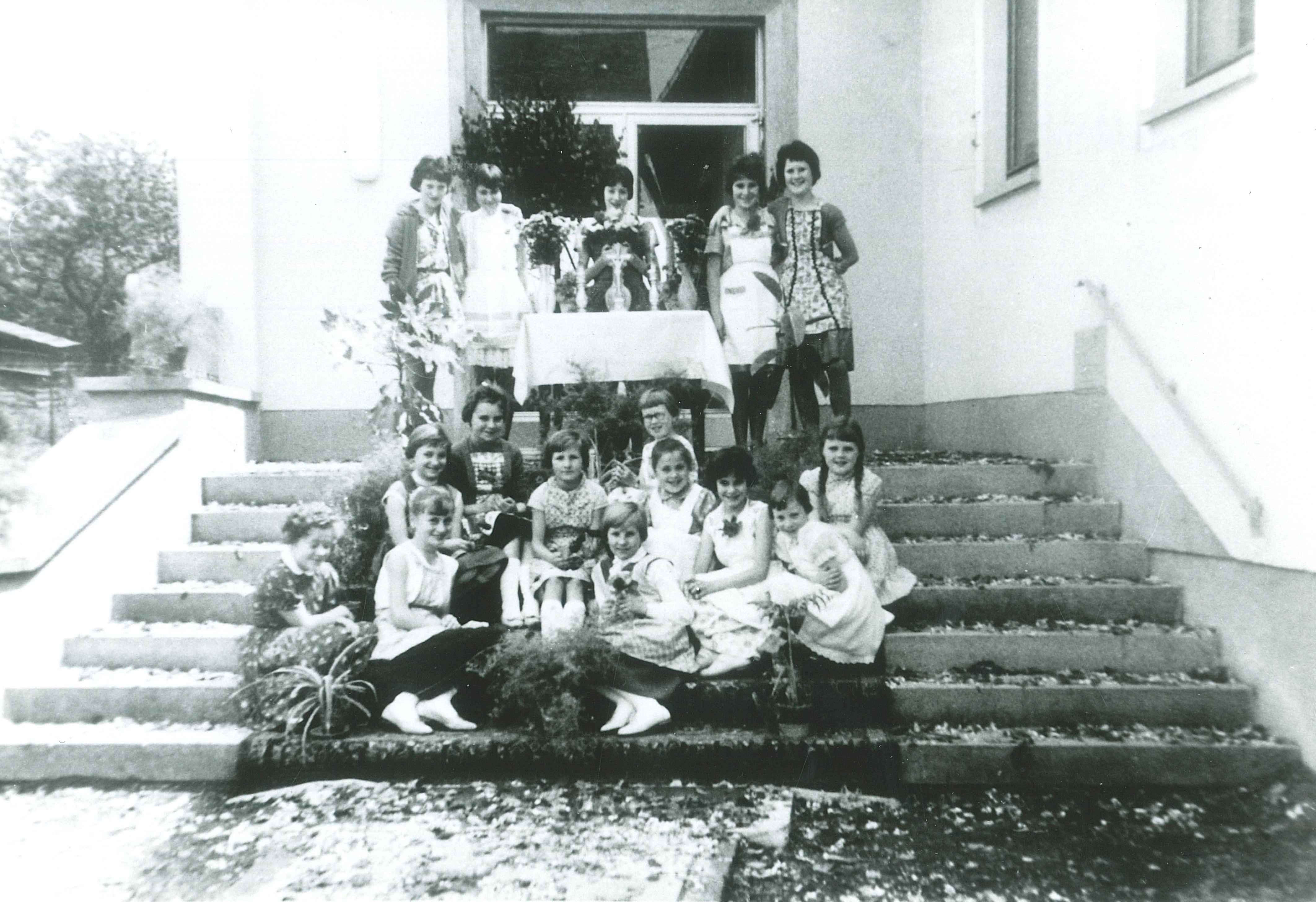 Klassenfoto, Katholische Schule "Schönblick", Bendorf-Stromberg (REM CC BY-NC-SA)