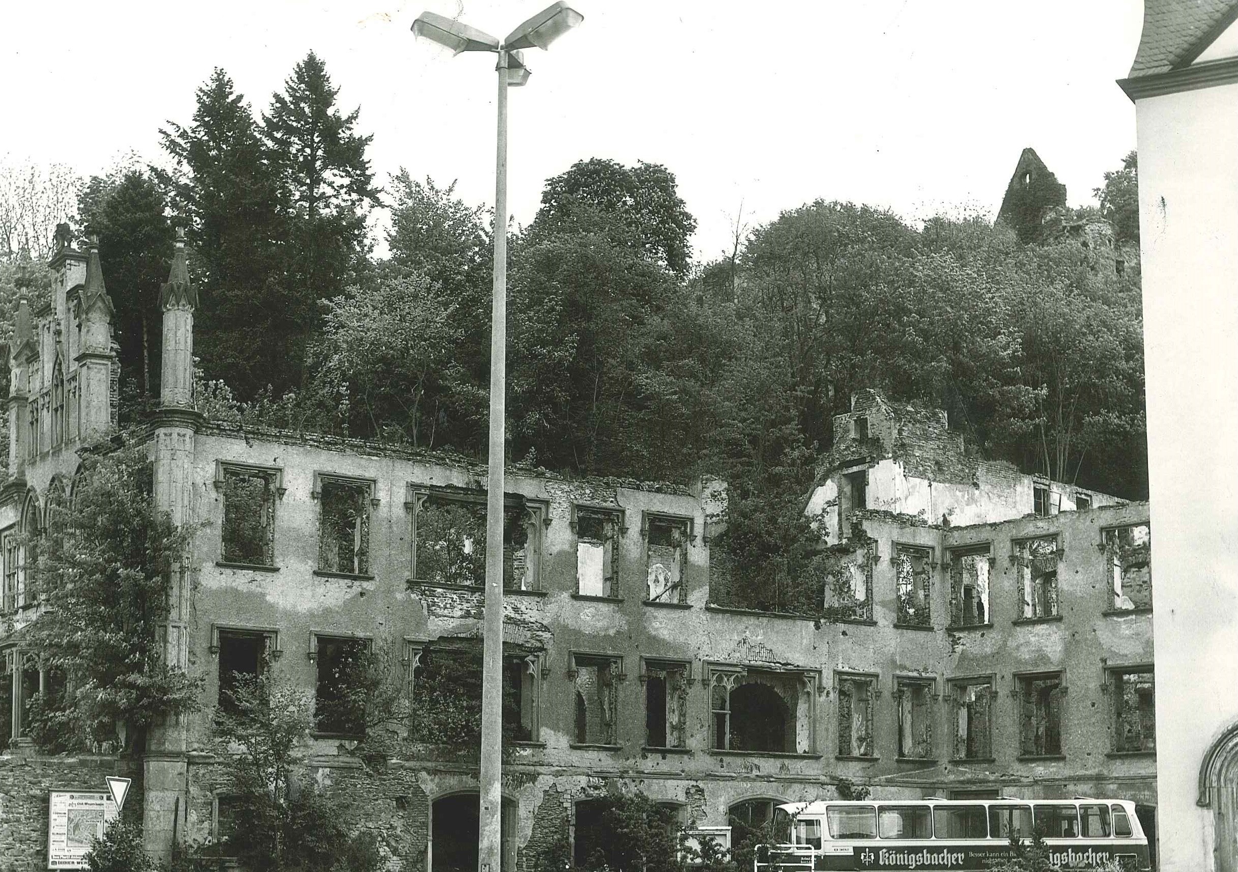 Ruine von Schloß Sayn, 1976 (REM CC BY-NC-SA)