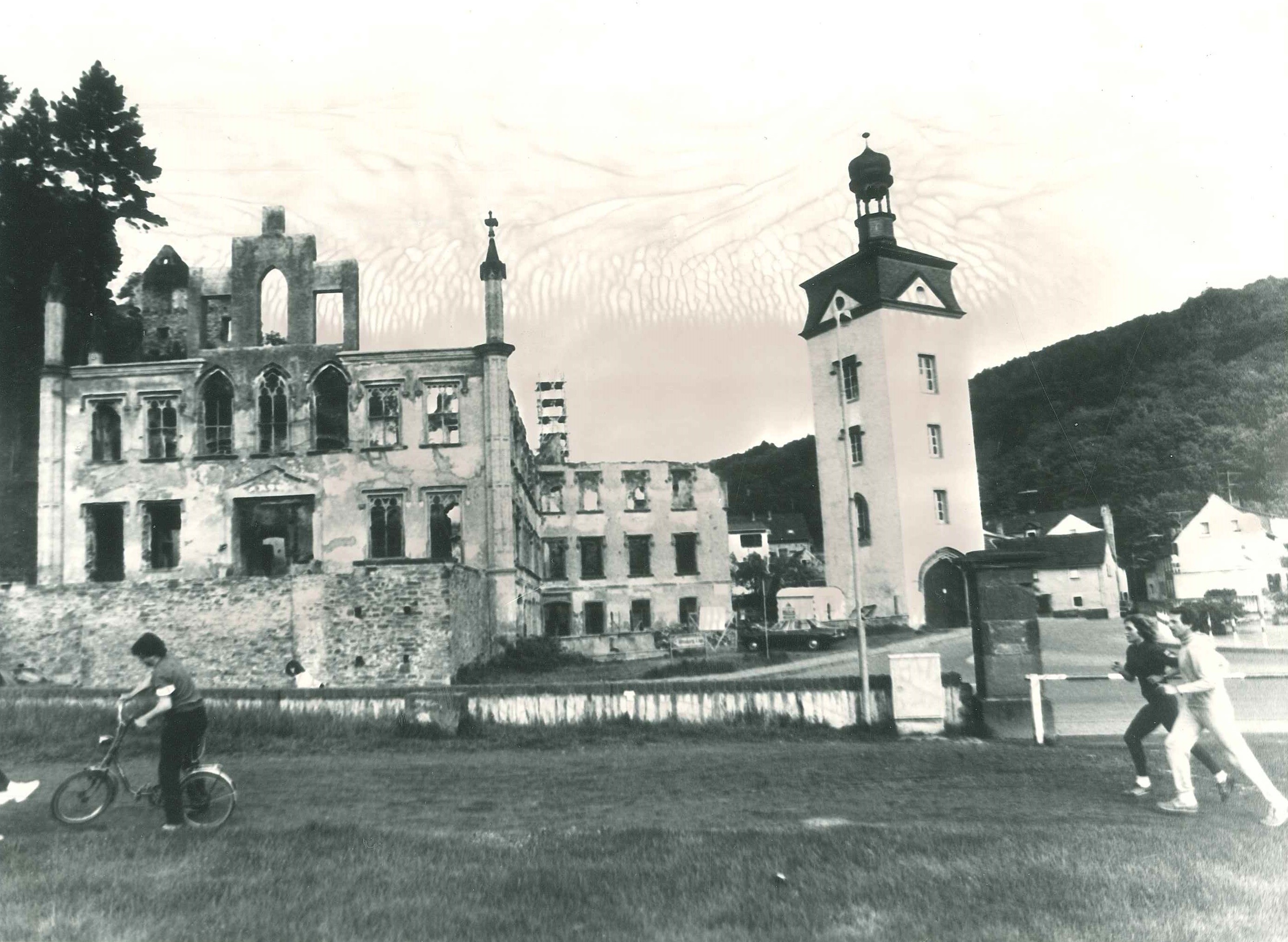 Ruine von Schloß Sayn, 1983 (REM CC BY-NC-SA)