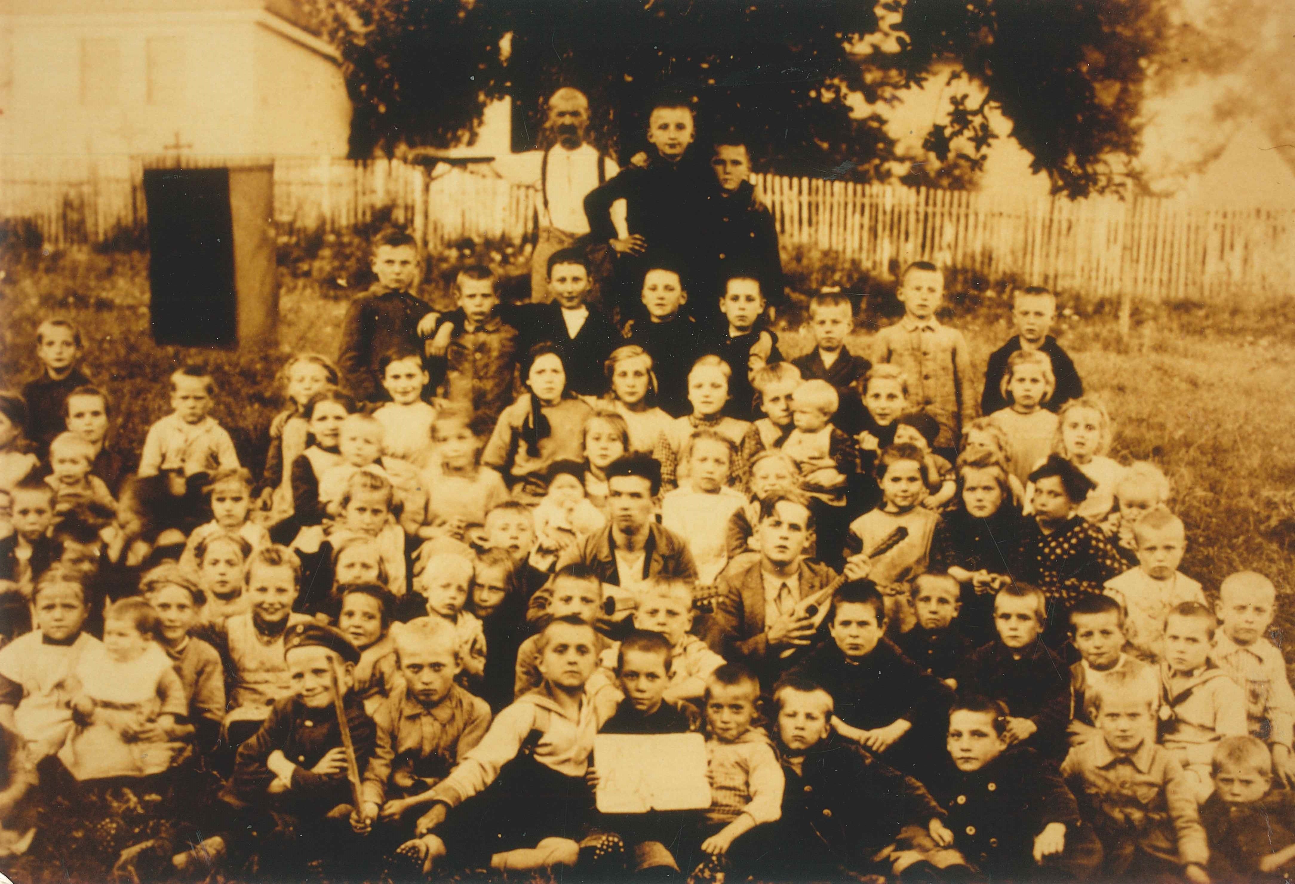 Schulklasse der katholischen Schule "Schönblick", Bendorf-Stromberg (REM CC BY-NC-SA)