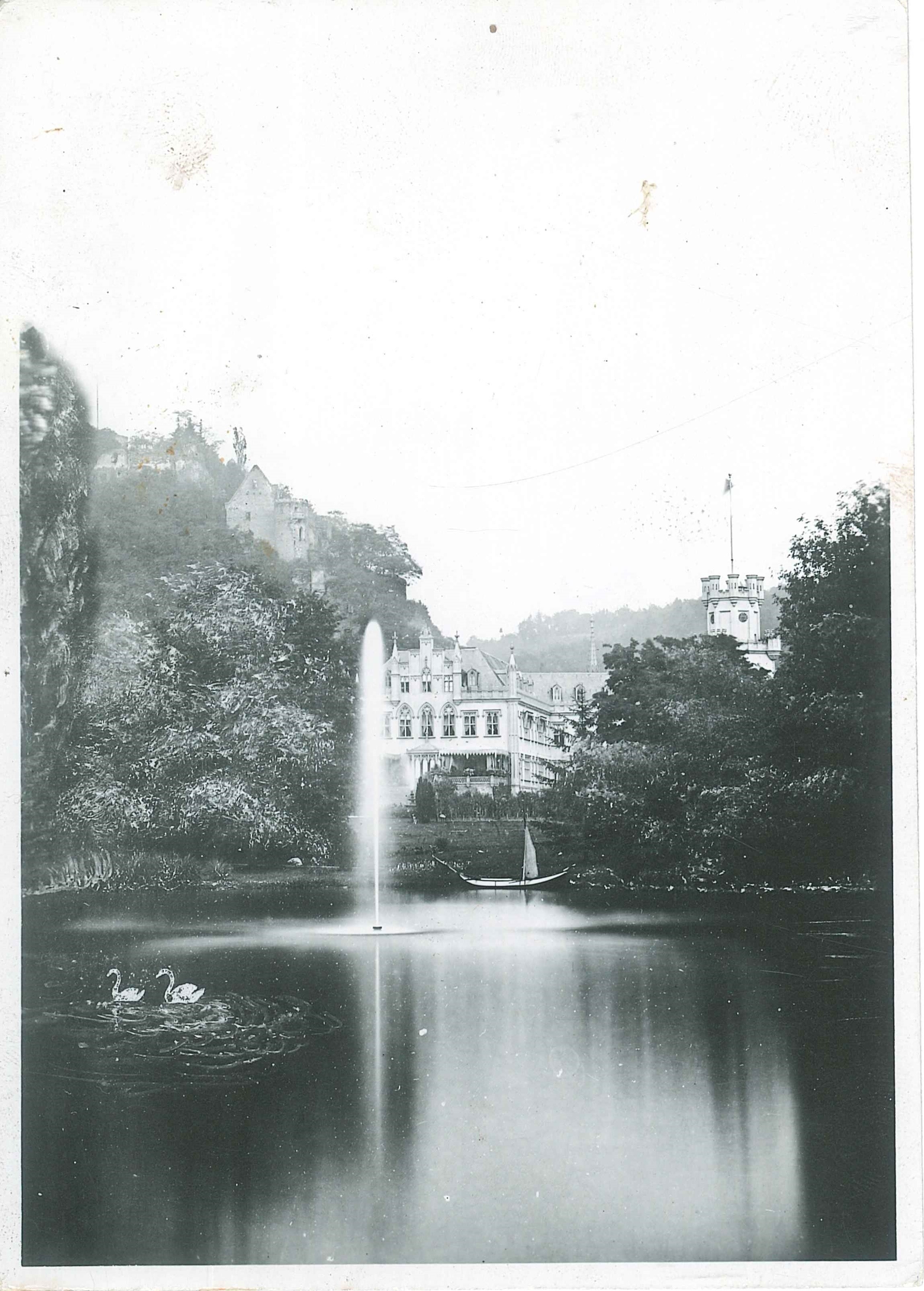 Blick auf Schloss Sayn, Bendorf-Sayn, 1920 (REM CC BY-NC-SA)