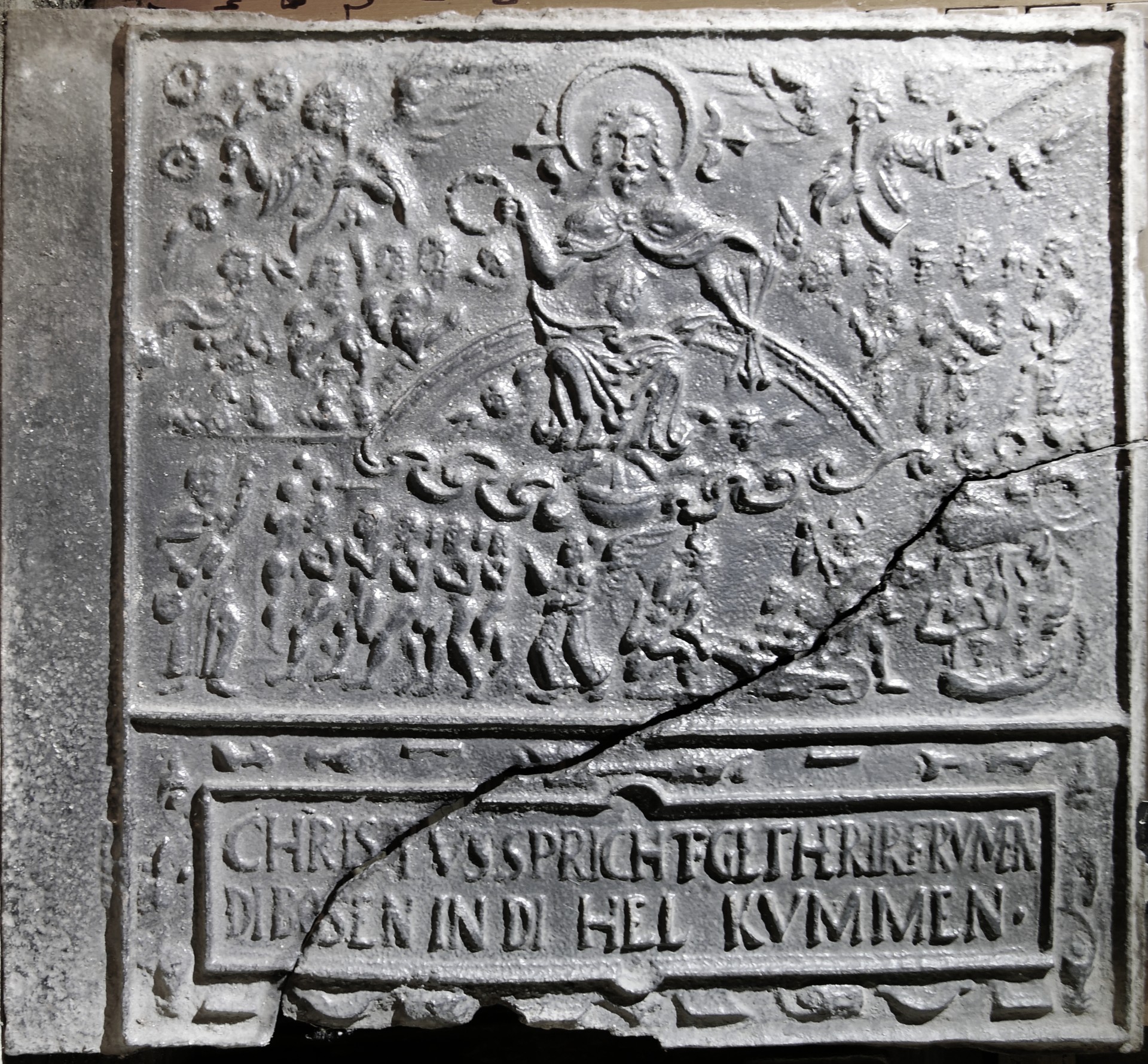 Kaminplatte Jüngstes Gericht (Volkskunde- und Freilichtmuseum Roscheider Hof CC0)