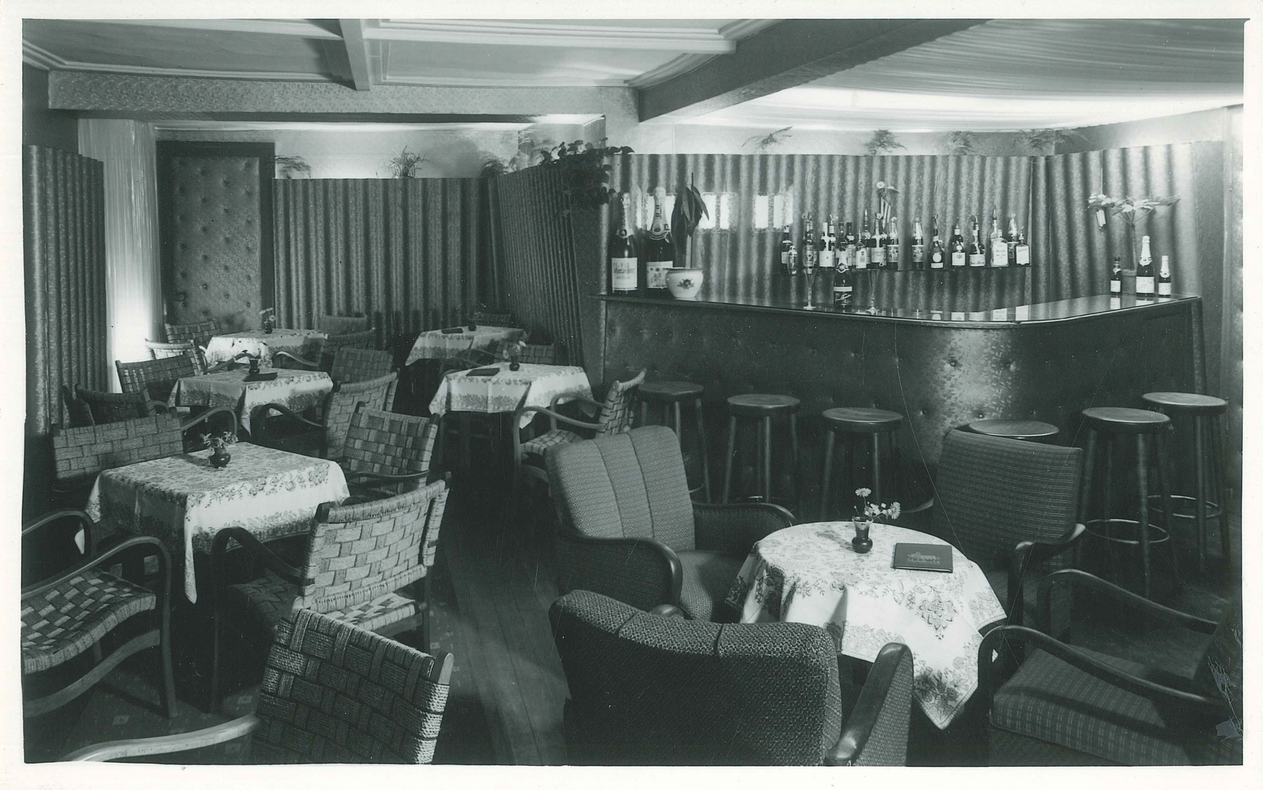 Parkhotel und ehemaliges "Hotel Krupp" in Bendorf-Sayn, 1960er Jahre (REM CC BY-NC-SA)