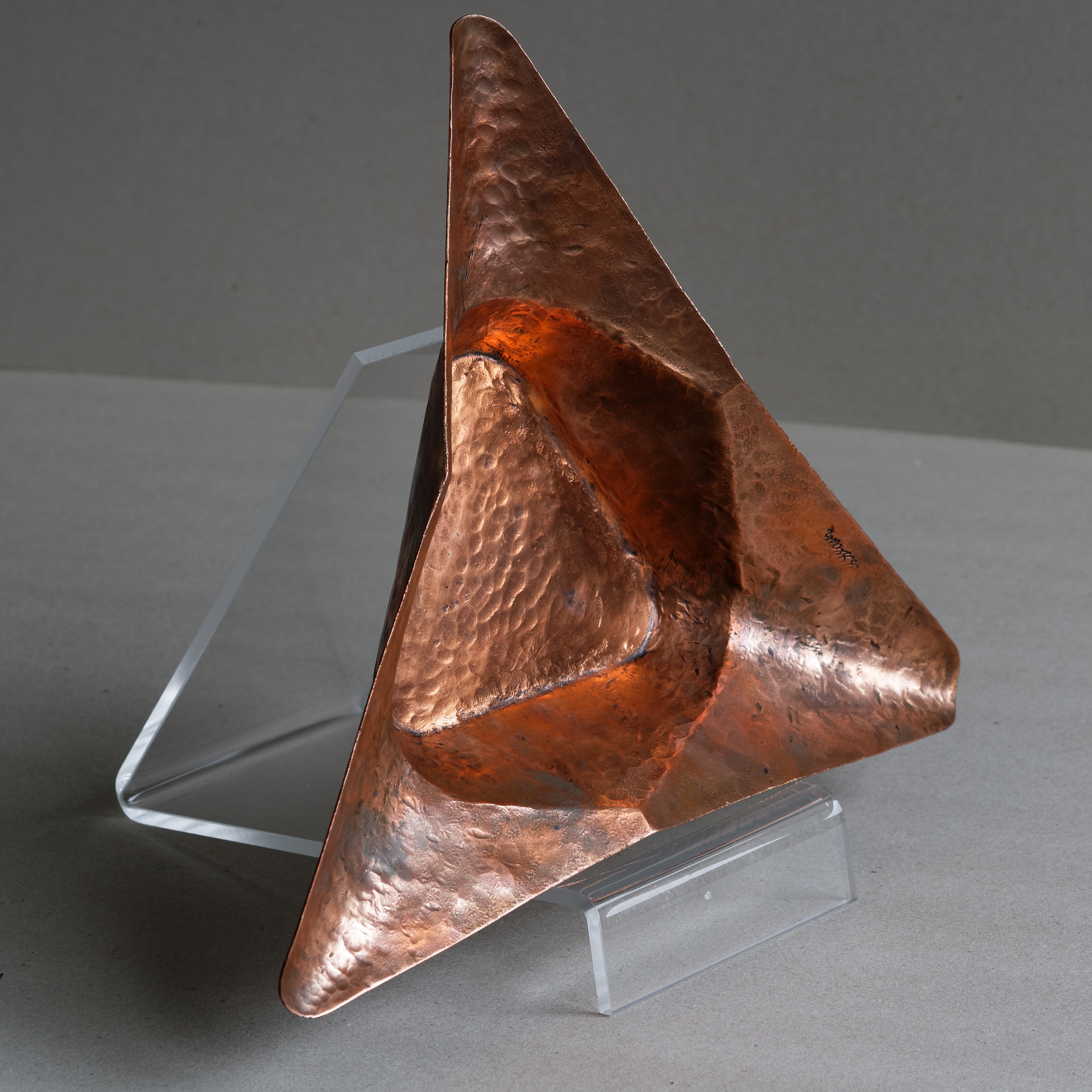 Dreieckige Kupferschale (Kulturverein Guntersblum CC BY-NC-SA)