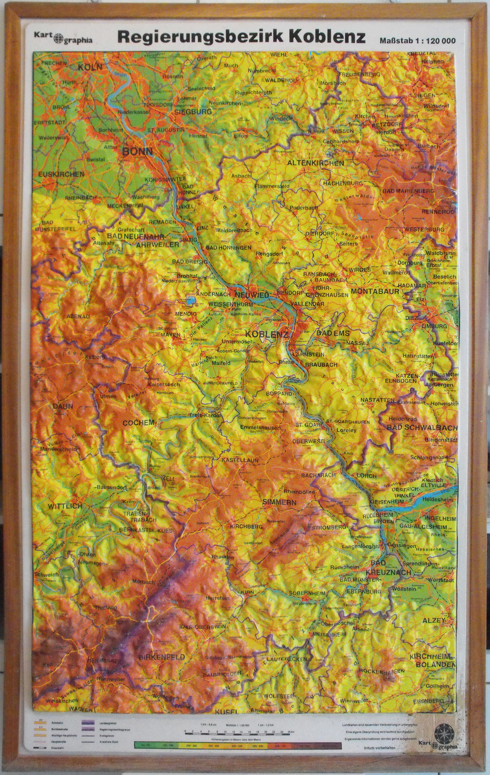 Höhemschichtkarte des Rgierungsbezirk Komlenz M 1:120000 (Heimatmuseum und -Archiv Bad Bodendorf CC BY-NC-SA)