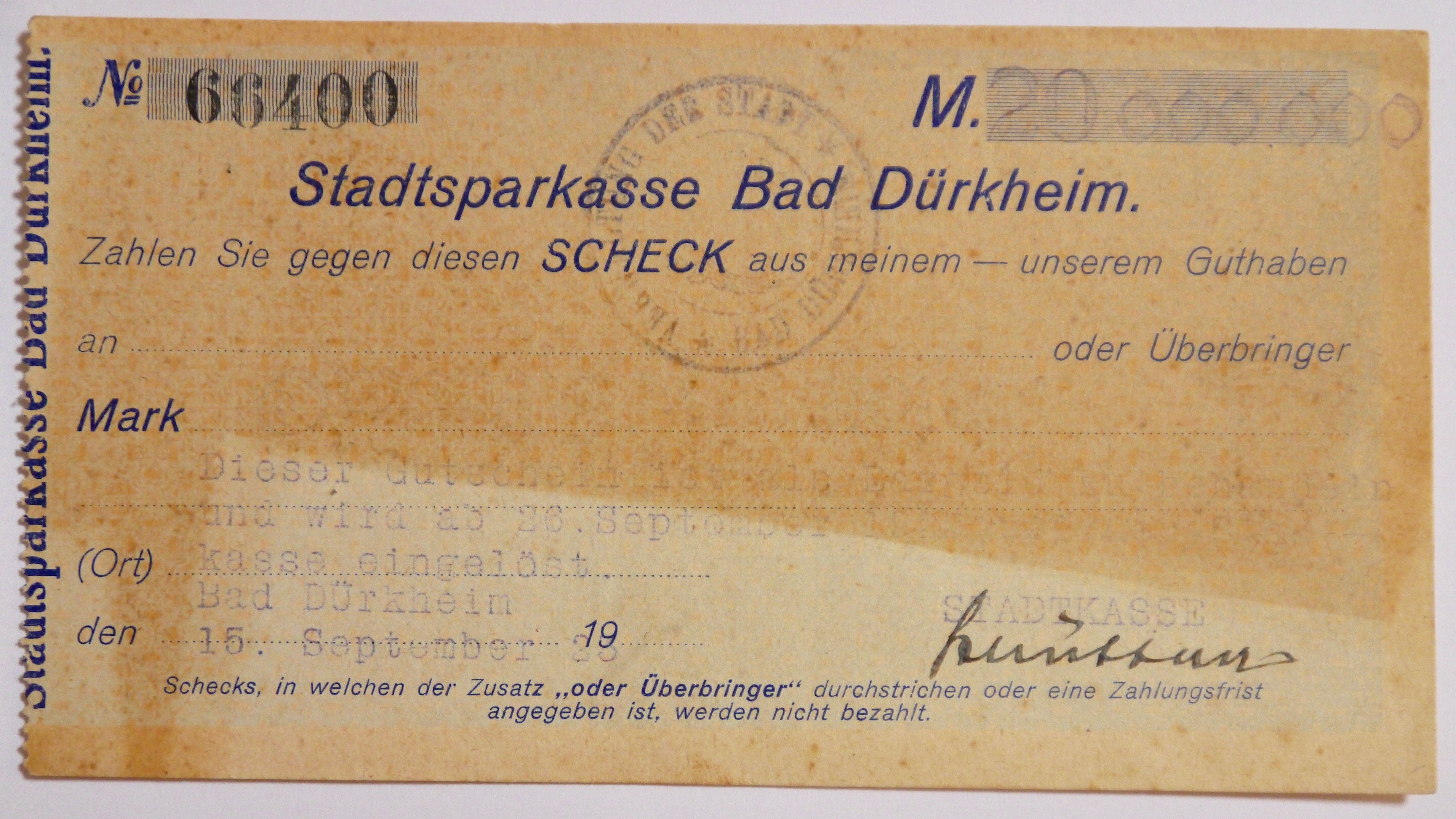 Notgeld in Form eines Schecks der Stadtsparkasse Bad Dürkheim zwanzig Millionen Mark
Serien-Nummer: No 66400 (Museumsgesellschaft Bad Dürkheim e.V. CC BY-NC-SA)