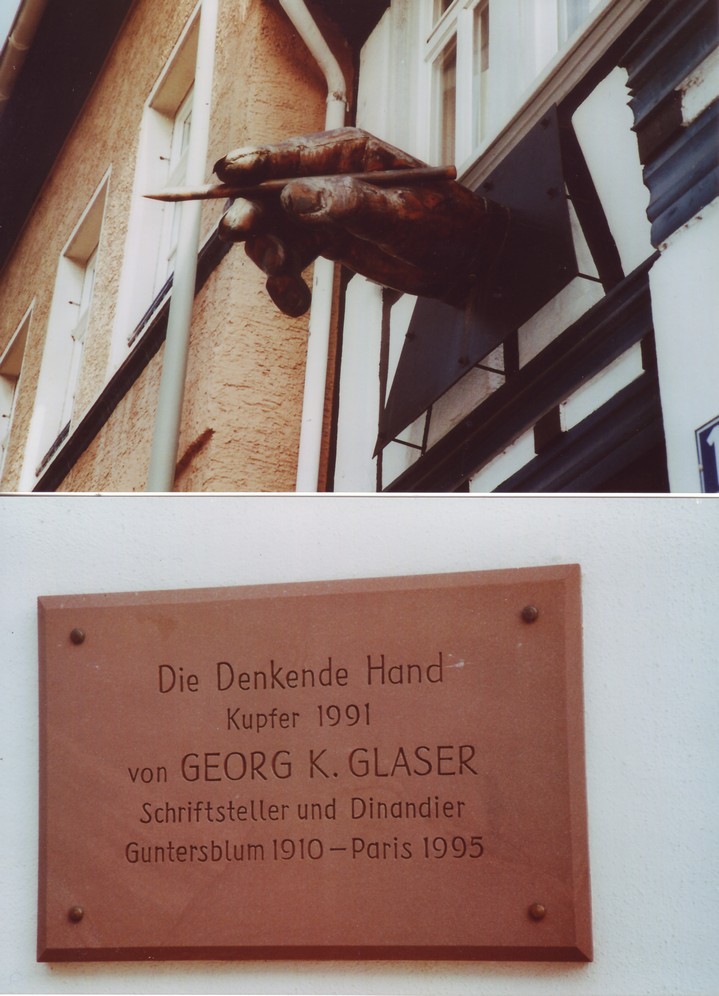 Skulptur die "denkende Hand" (Kulturverein Guntersblum CC BY-NC-SA)