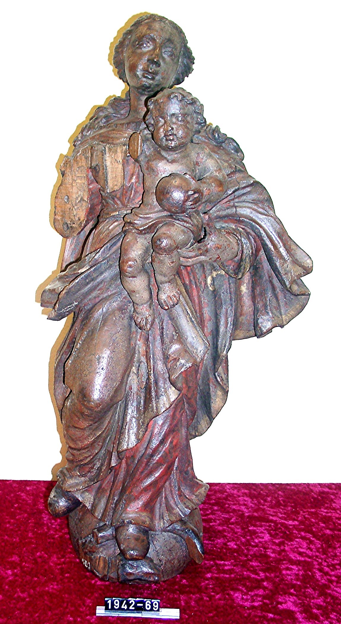 Holz-Figur: Madonna mit Kind; 18. Jh. (Stadtmuseum Bad Dürkheim, Museumsgesellschaft Bad Dürkheim e.V. CC BY-NC-SA)