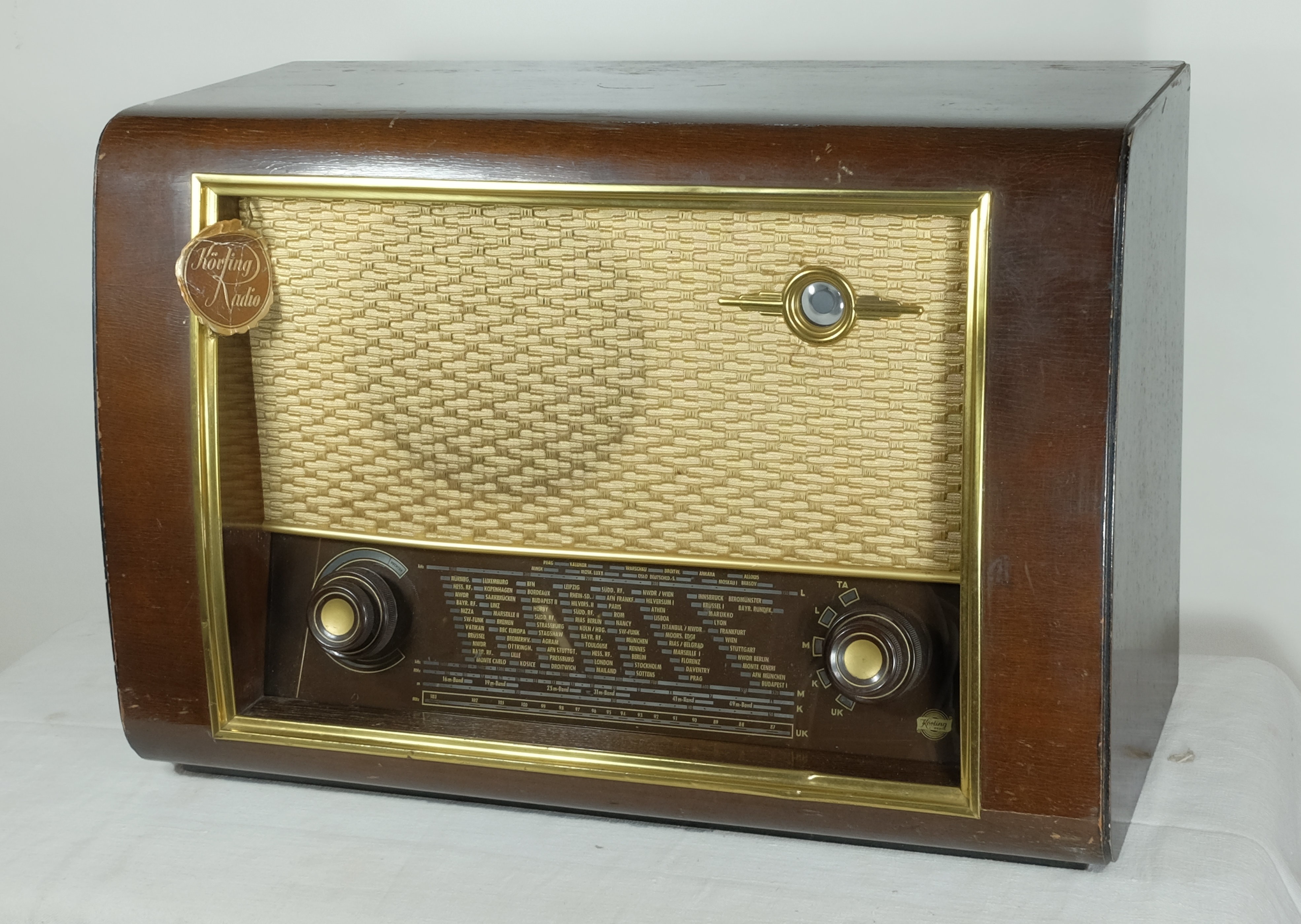 Röhrenradio Körting Audax 53 W (Volkskunde- und Freilichtmuseum Roscheider Hof CC0)