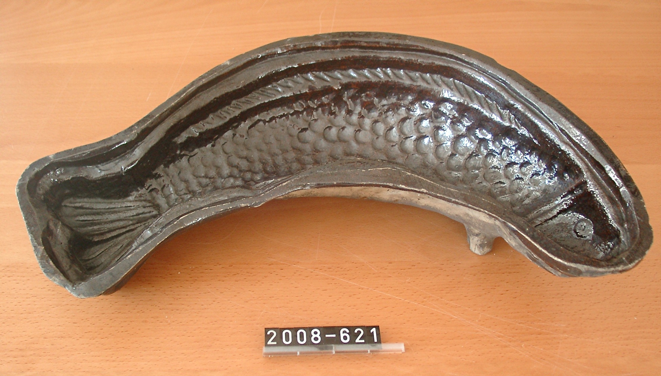 Backform aus Ton; Form eines Fisches; 19. Jh. (Stadtmuseum Bad Dürkheim, Museumsgesellschaft Bad Dürkheim e.V. CC BY-NC-SA)