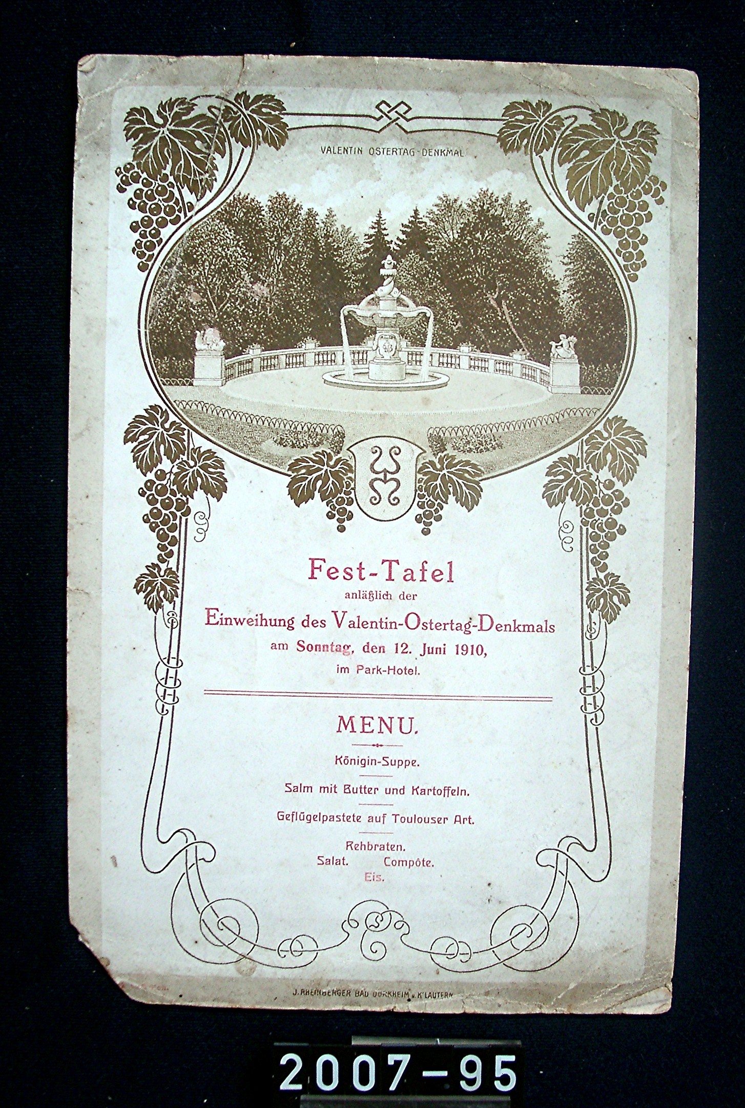 Einladung, Fest-Tafel des Valentin-Ostertag-Denkmals, 1910 (Stadtmuseum Bad Dürkheim, Museumsgesellschaft Bad Dürkheim e.V. CC BY-NC-SA)