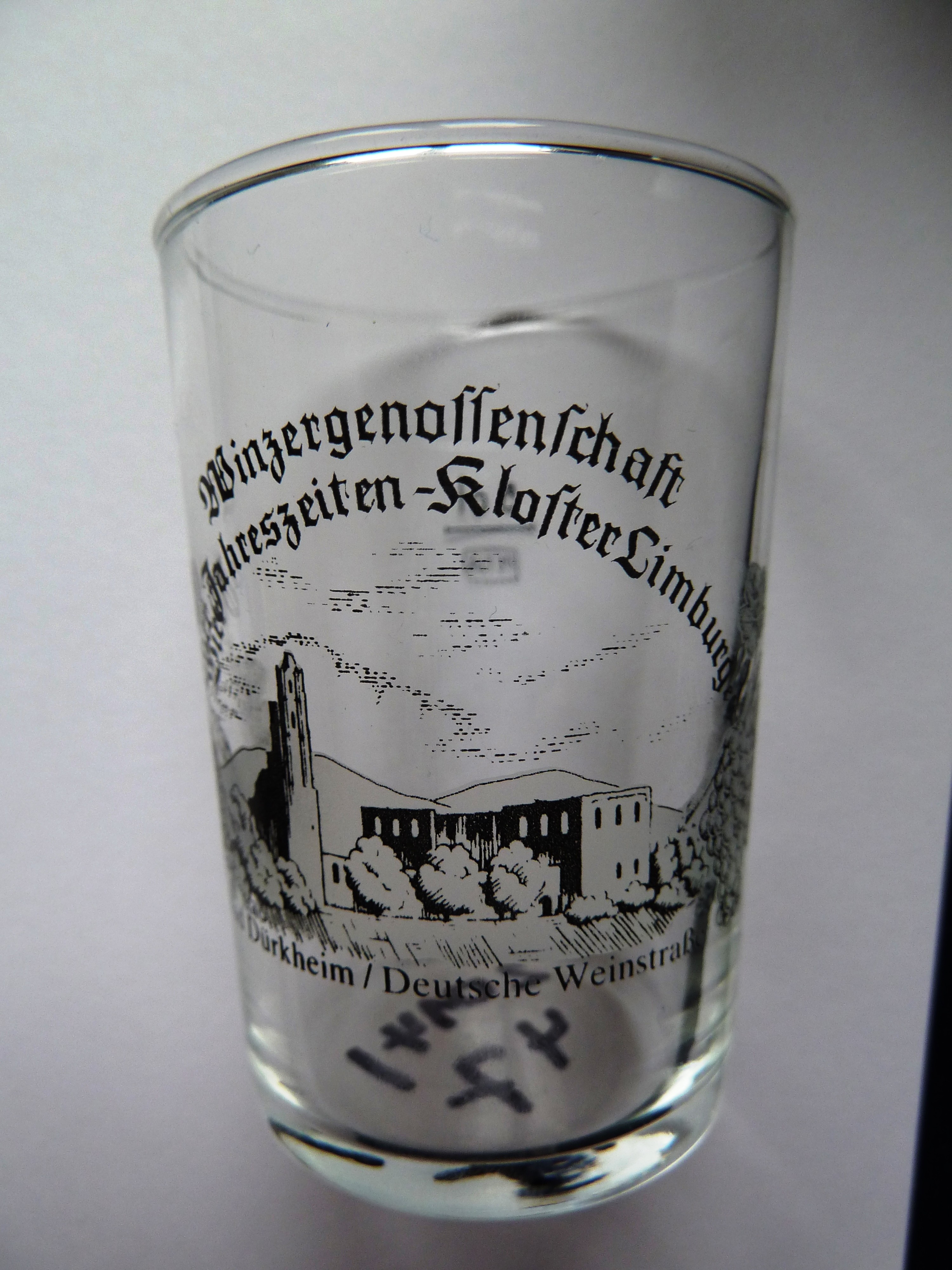 Glas; Trinkglas; Weinprobierglas "Winzergenossenschaft Vier Jahreszeiten-Kloster Limburg eV"; 1955 - 1960 (Stadtmuseum Bad Dürkheim, Museumsgesellschaft Bad Dürkheim e.V. CC BY-NC-SA)