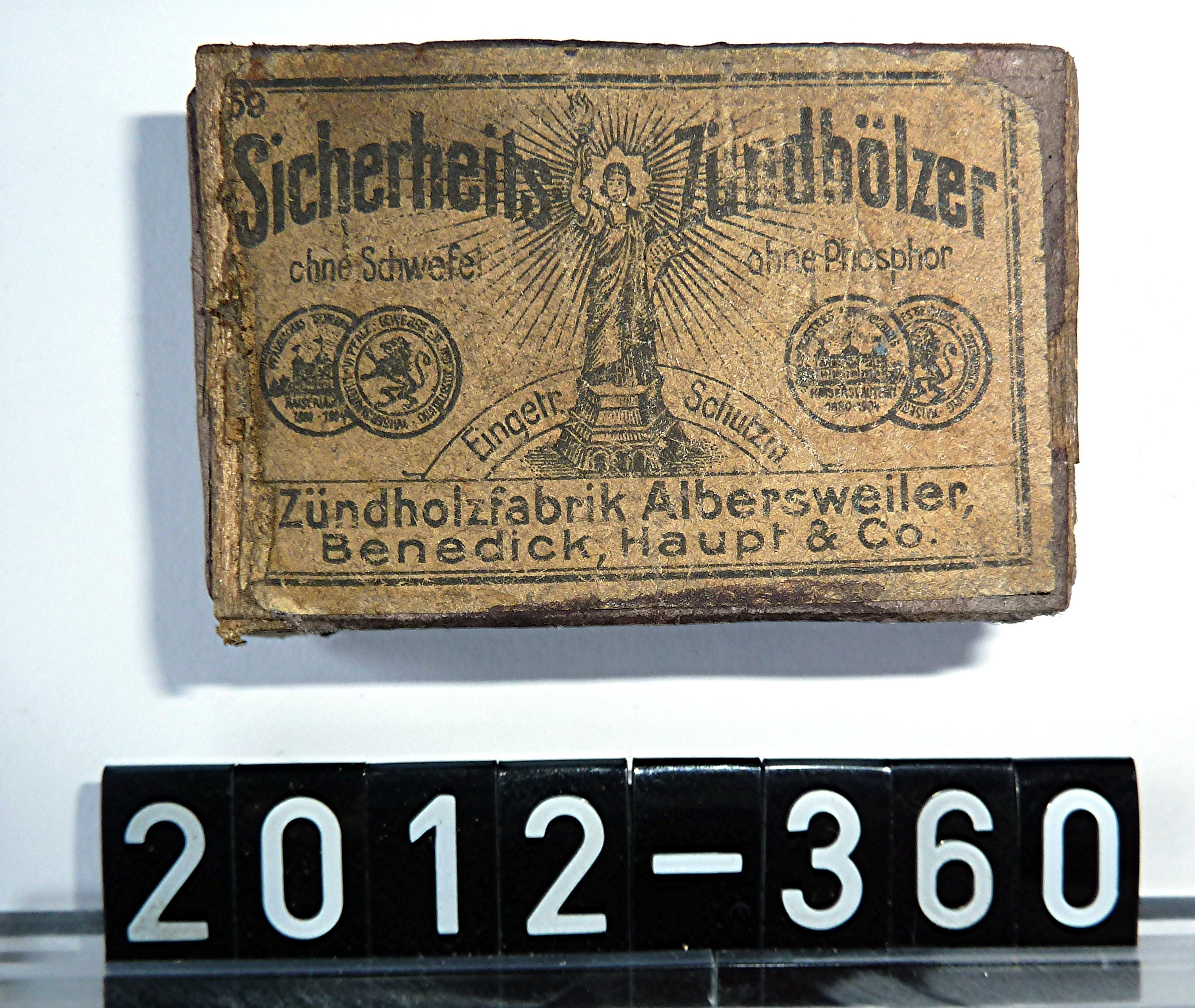Zündhölzer; Sicherheitszündhölzer; Zündholzfabrik Albersweiler; Benedick, Haupt & Co.; um 1900 (Stadtmuseum Bad Dürkheim, Museumsgesellschaft Bad Dürkheim e.V. CC BY-NC-SA)