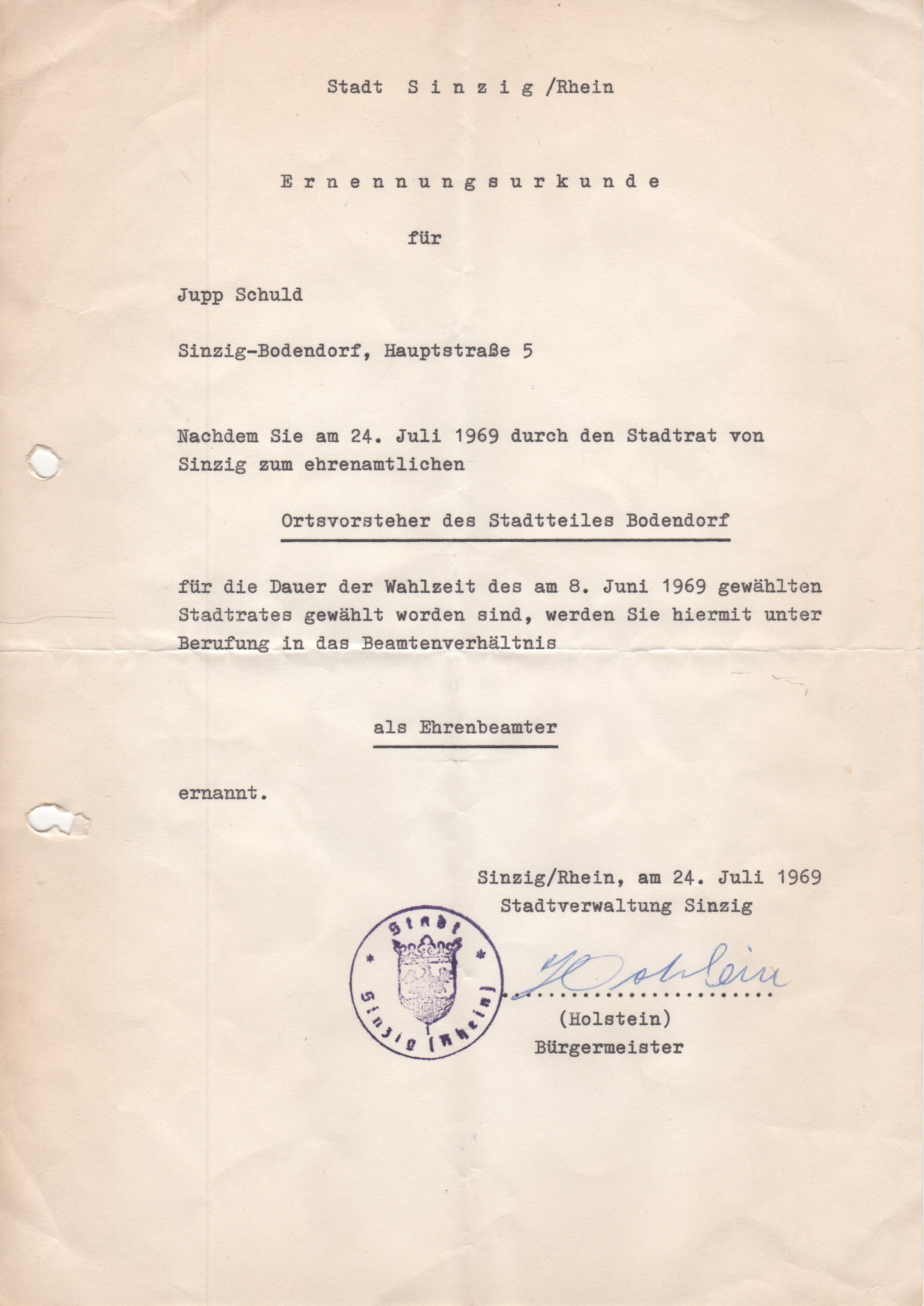 Die Ernennungsurkunde zum Ortsvorsteher von Bodendorf durch den Bürgermeister der Stadt Sinzig (Heimatmuseum und -Archiv Bad Bodendorf CC BY-NC-SA)