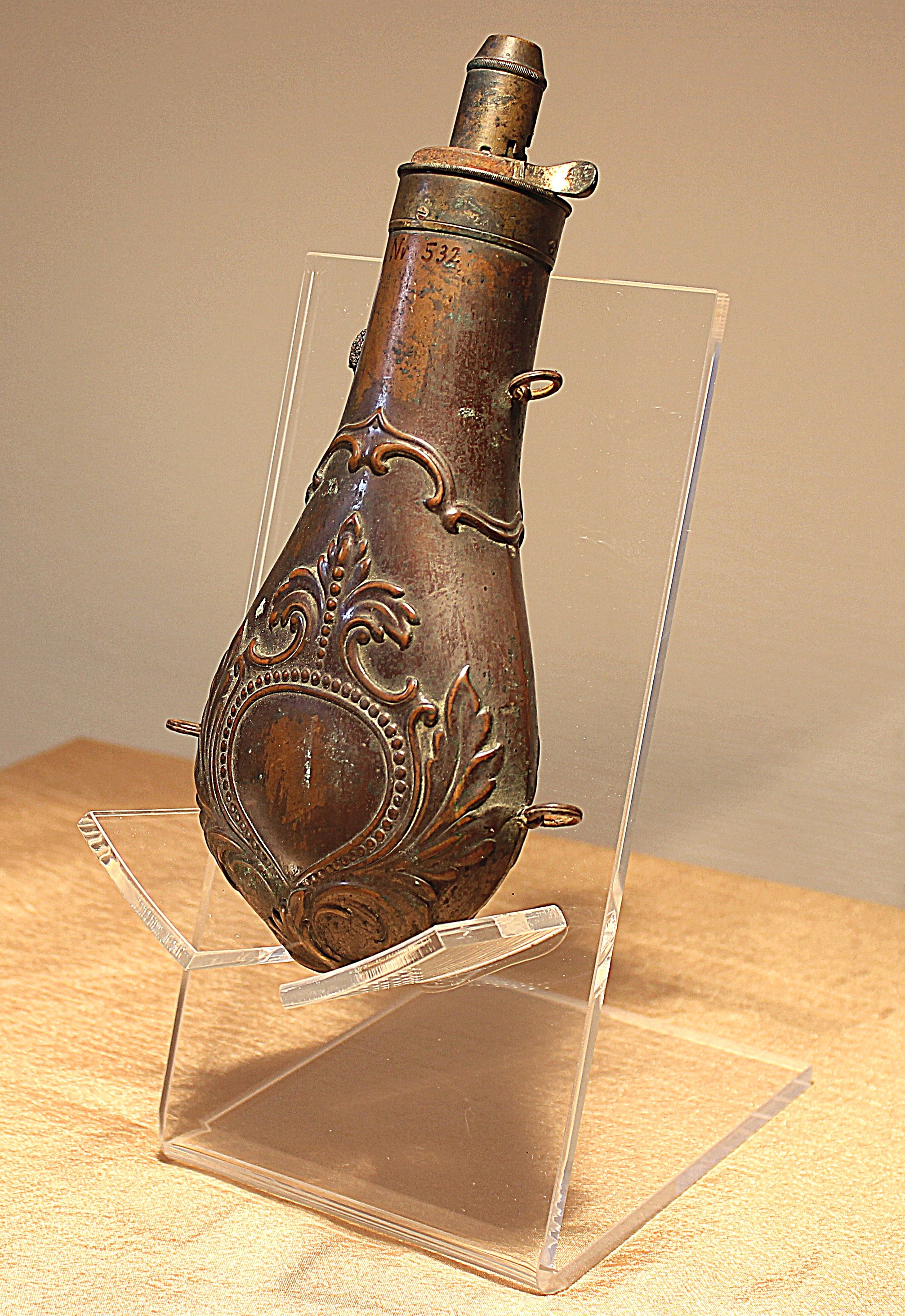 Pulverflasche (Museum für Weinbau und Stadtgeschichte, Edenkoben CC BY-NC-SA)