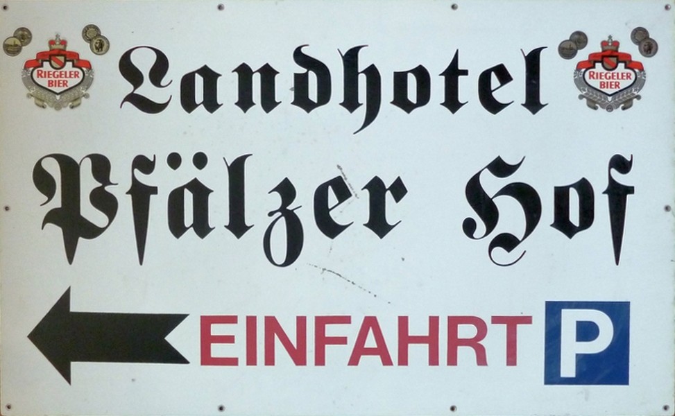 Hinweisschild Landhotel Pfälzer Hof (Kulturverein Guntersblum CC BY-NC-SA)