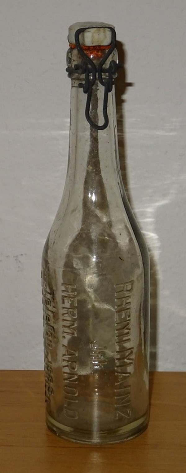 Rhemi Limonade Flasche (Kulturverein Guntersblum CC BY-NC-SA)