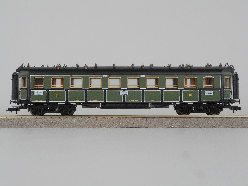 Trix 23763 Schnellzugwagen 3. Kl. (Volkskunde- und Freilichtmuseum Roscheider Hof CC0)