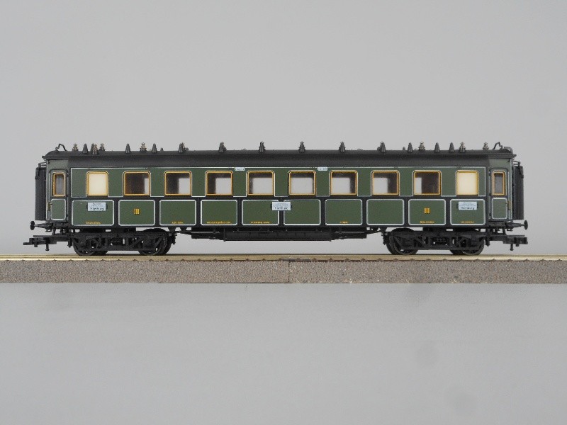 Trix 23763 Schnellzugwagen 3. Kl. (Volkskunde- und Freilichtmuseum Roscheider Hof CC0)