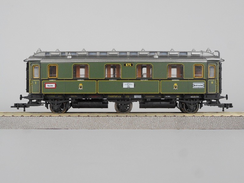 D-Zug Wagen 1./2. Kl. Trix 52373651 K.P.E.V. (Volkskunde- und Freilichtmuseum Roscheider Hof CC0)