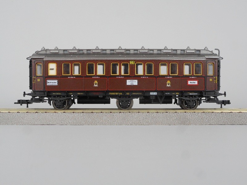 D-Zug Wagen 3. Kl. Trix 52373651 K.P.E.V. (Volkskunde- und Freilichtmuseum Roscheider Hof CC0)