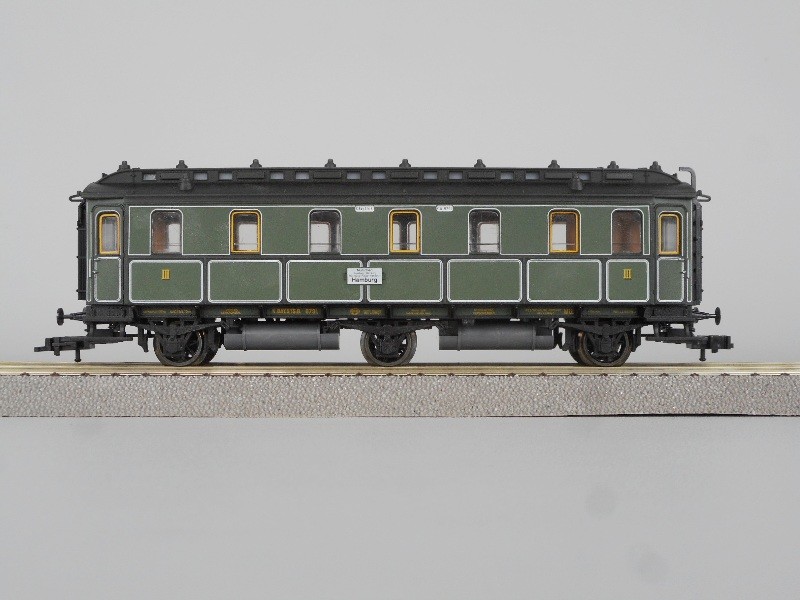 D-Zug Wagen 3. Kl. Trix 52373700 K.Bay.Sts.B. (Volkskunde- und Freilichtmuseum Roscheider Hof CC0)