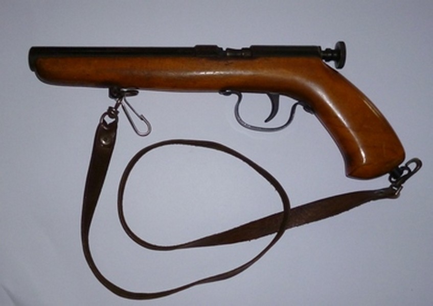 Wingertschütz Pistole (Kulturverein Guntersblum CC BY-NC-SA)