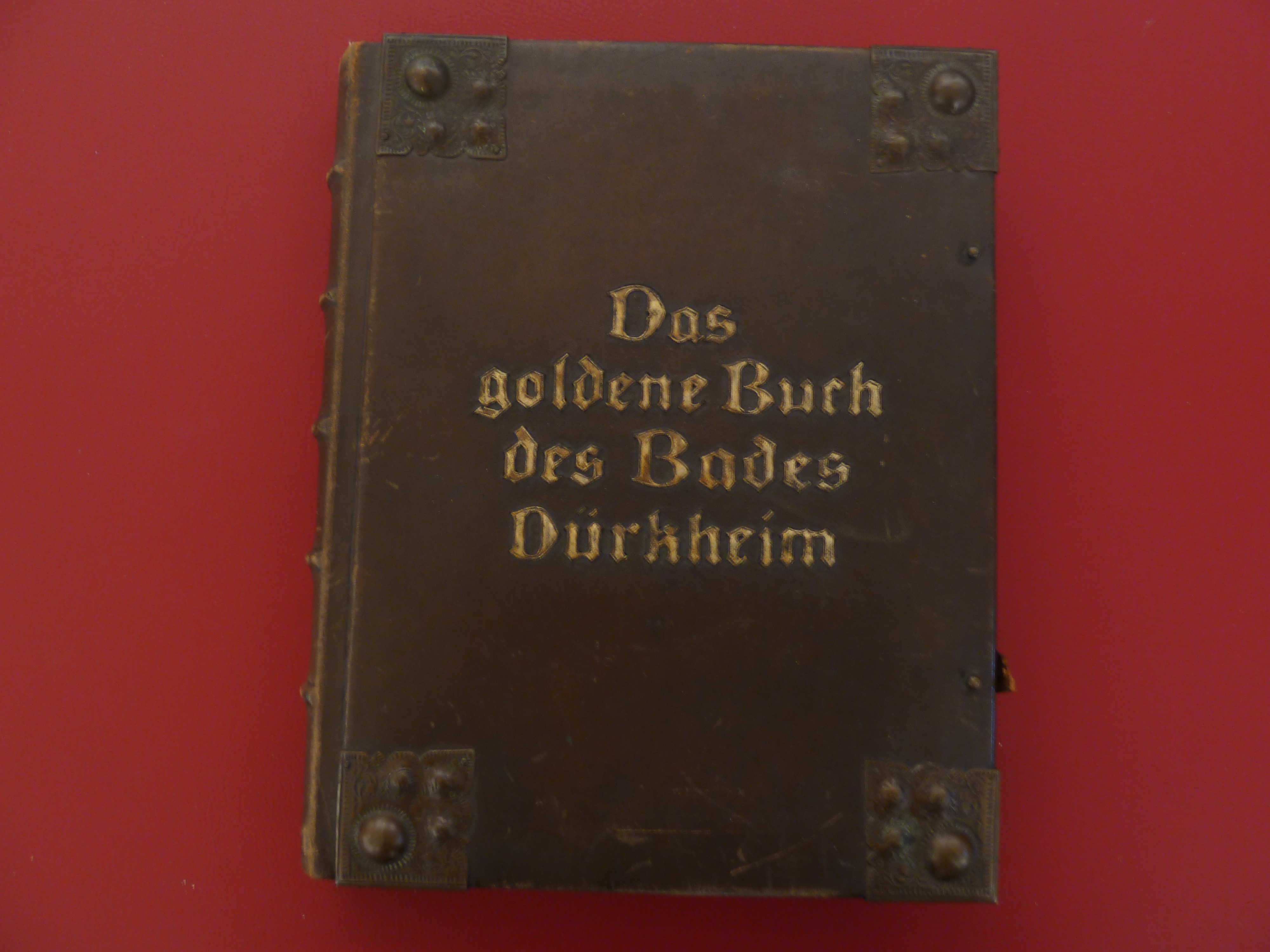 Das goldene Buch des Bades Dürkheim (Stadtmuseum Bad Dürkheim im Kulturzentrum Haus Catoir CC BY-NC-SA)