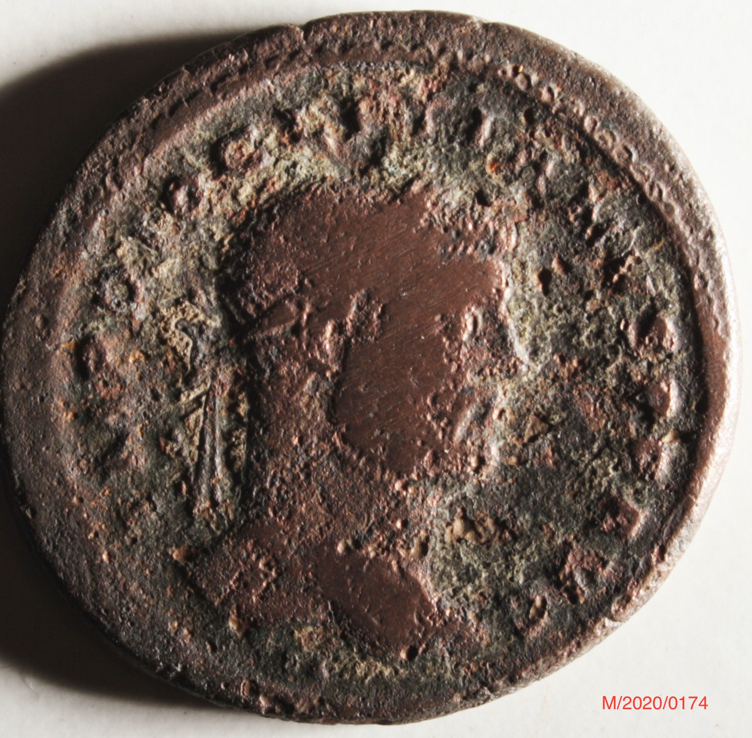 Römische Münze, Nominal Follis, Prägeherr Diocletian, Prägeort Trier , Original (Museumsgesellschaft Bad Dürkheim e.V. CC BY-NC-SA)
