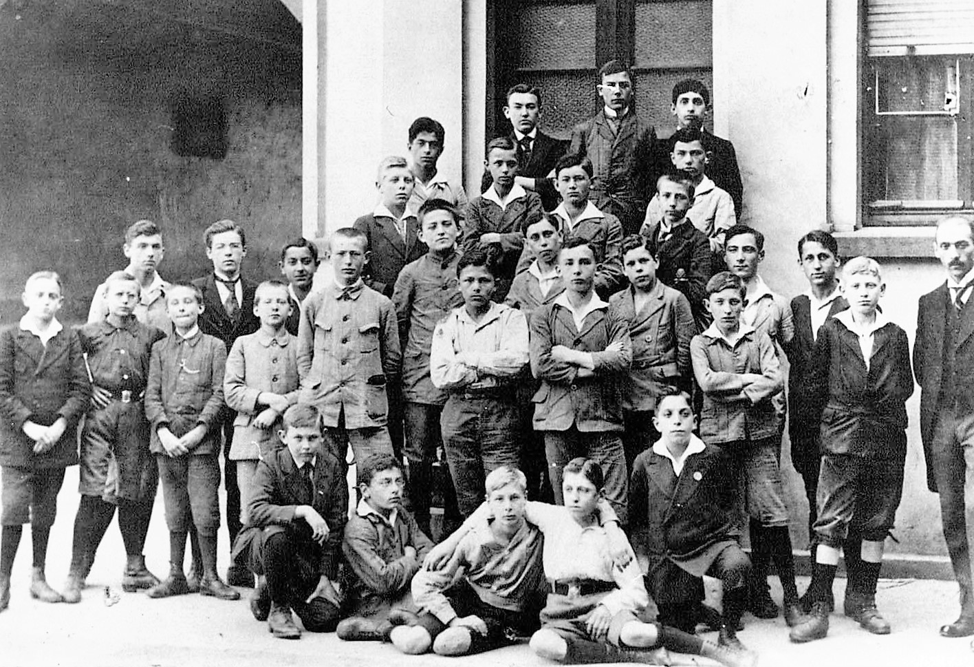 Foto-Sammlung Adolf Krapp, Ordner 10: Realschule, 1919 (Museumsgesellschaft Bad Dürkheim e.V. CC BY-NC-SA)