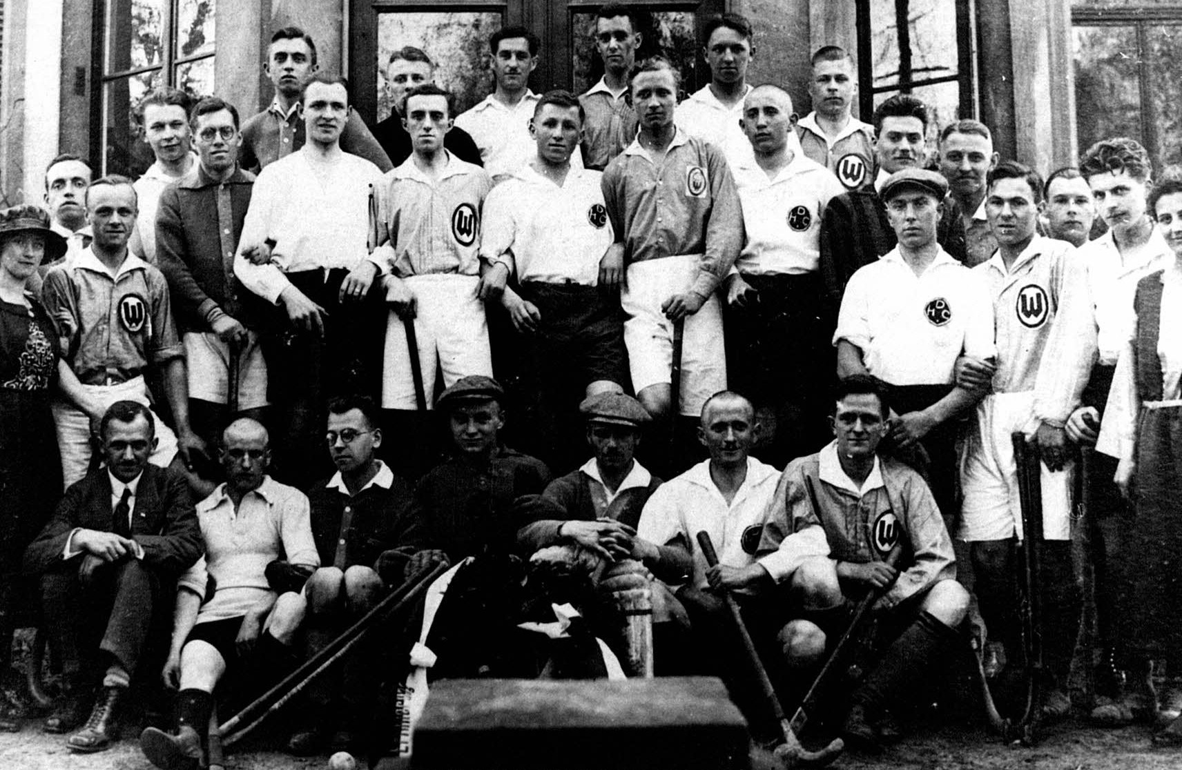Foto-Sammlung Adolf Krapp, Ordner 11: Hockey-Club, 1925 (Museumsgesellschaft Bad Dürkheim e.V. CC BY-NC-SA)
