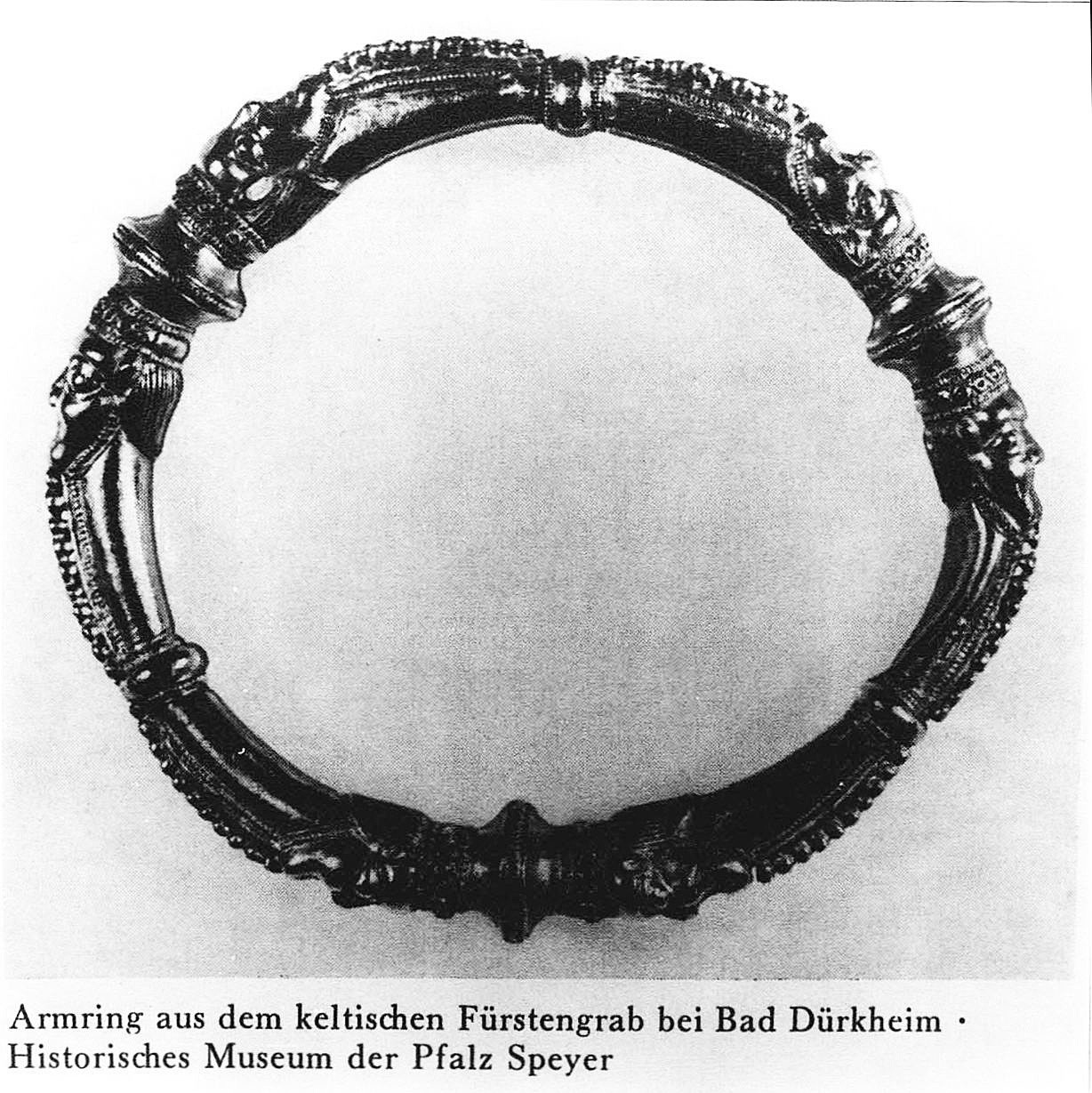 Foto-Sammlung Adolf Krapp, Ordner 12: keltisches Fürstengrab, 2. Hälfte 20. Jahrhundert (Museumsgesellschaft Bad Dürkheim e.V. CC BY-NC-SA)
