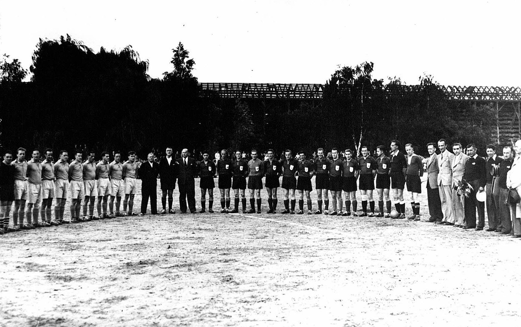 Foto-Sammlung Adolf Krapp, Ordner 12: Sportverein 1911
Bad Dürkheim, 1949 (Museumsgesellschaft Bad Dürkheim e.V. CC BY-NC-SA)