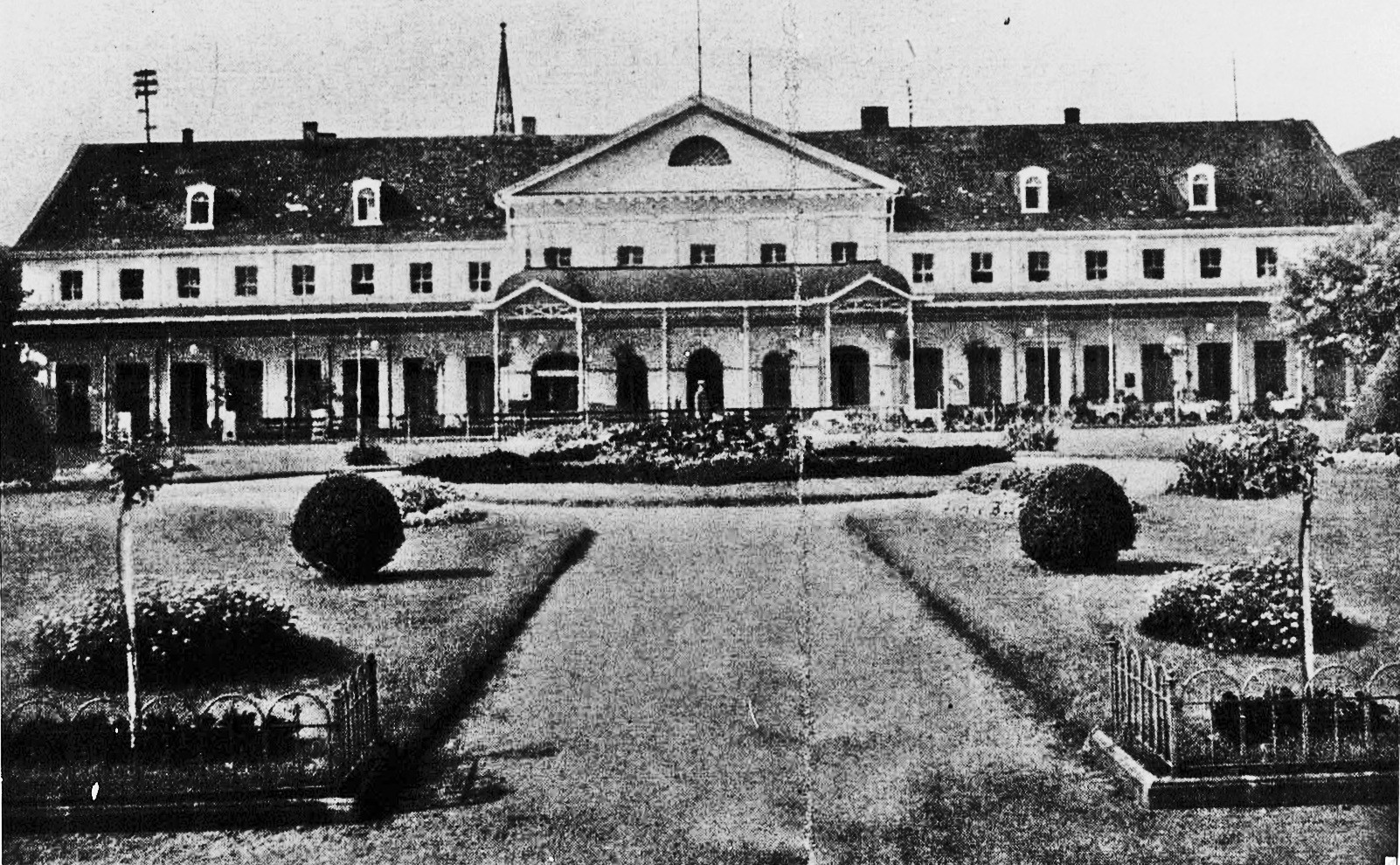 Foto-Sammlung Adolf Krapp, Ordner 14: Kur-Haus, 1926 (Museumsgesellschaft Bad Dürkheim e.V. CC BY-NC-SA)