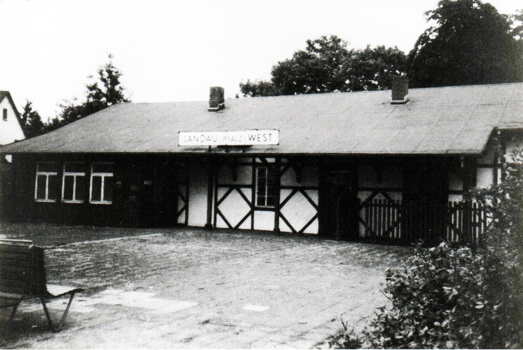 Foto-Sammlung Adolf Krapp, Ordner 3: Bahnhof, 1873 (Museumsgesellschaft Bad Dürkheim e.V. CC BY-NC-SA)