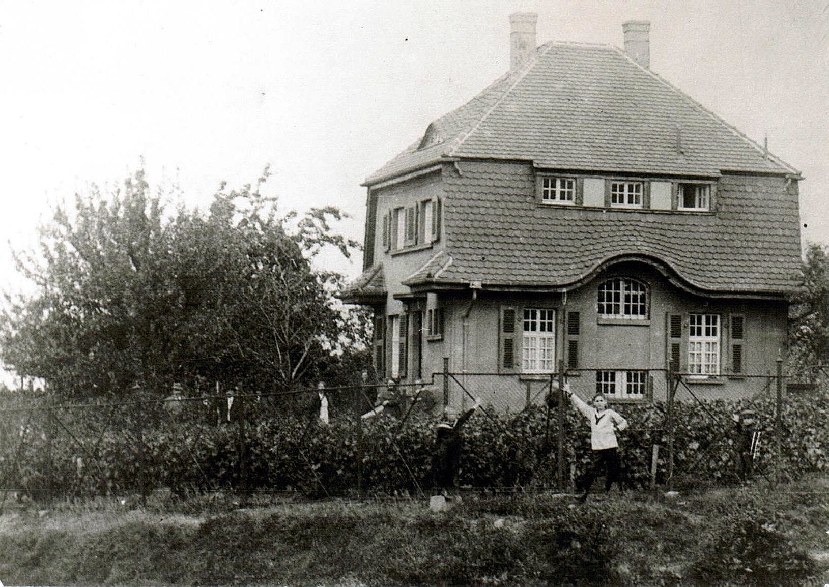Foto-Sammlung Adolf Krapp, Ordner 4: Holzweg, 1918 (Museumsgesellschaft Bad Dürkheim e.V. CC BY-NC-SA)